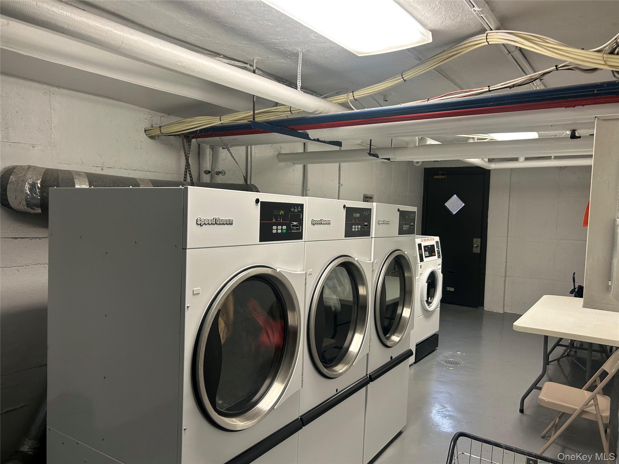 400 Merrick Road # 5A, Rockville Centre, NY 11570