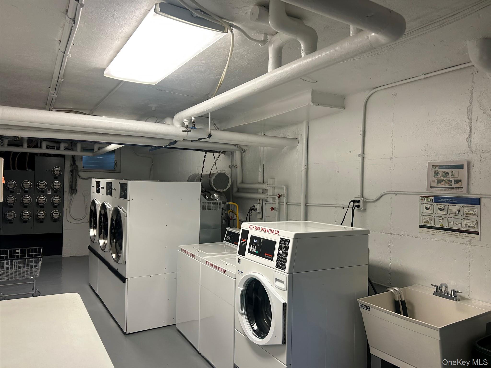 400 Merrick Road # 5A, Rockville Centre, NY 11570