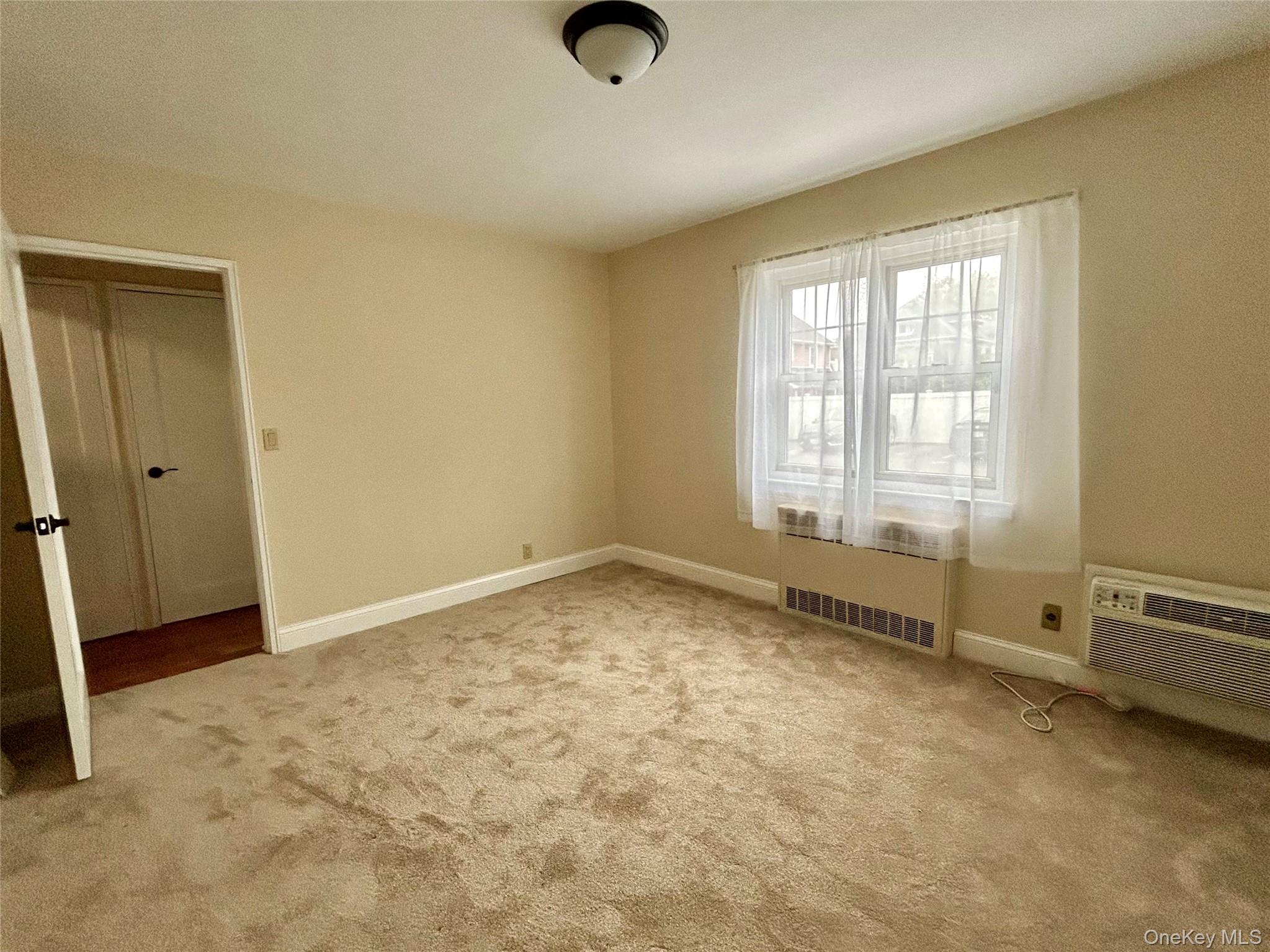 400 Merrick Road # 5A, Rockville Centre, NY 11570