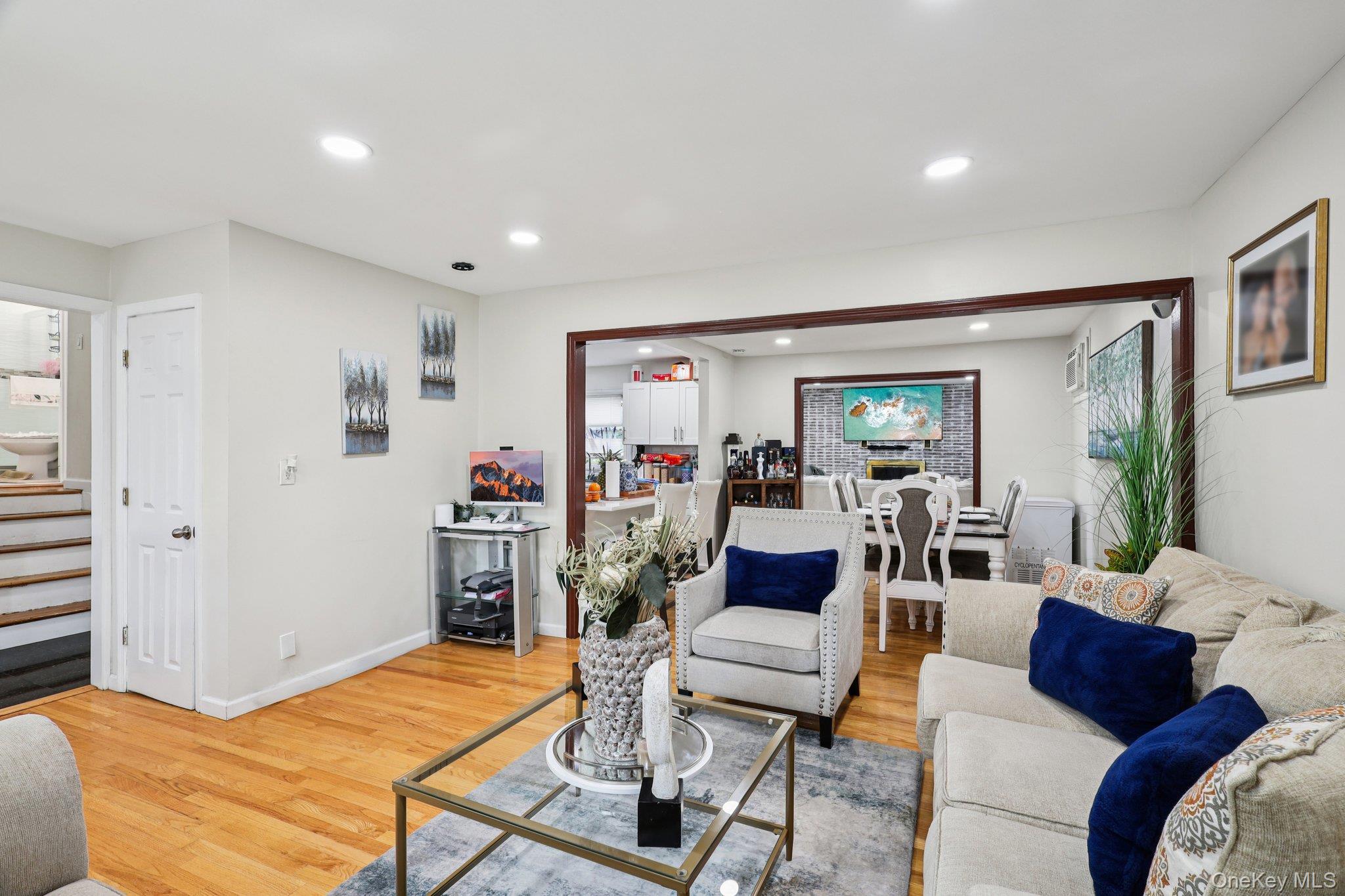 374 Miller Avenue, Freeport, NY 11520