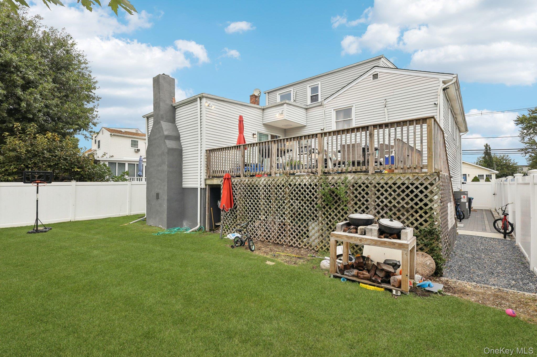 374 Miller Avenue, Freeport, NY 11520