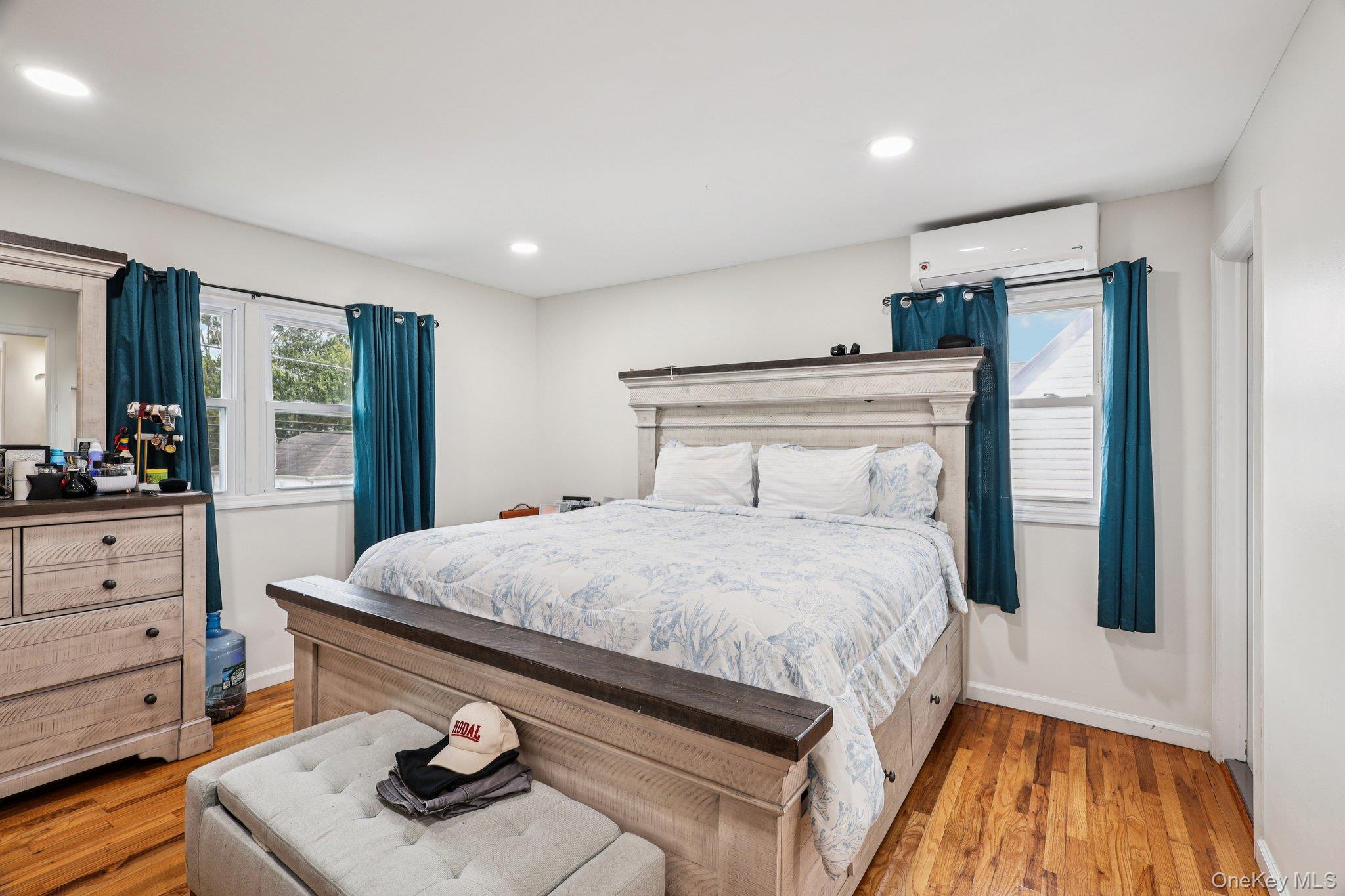 374 Miller Avenue, Freeport, NY 11520