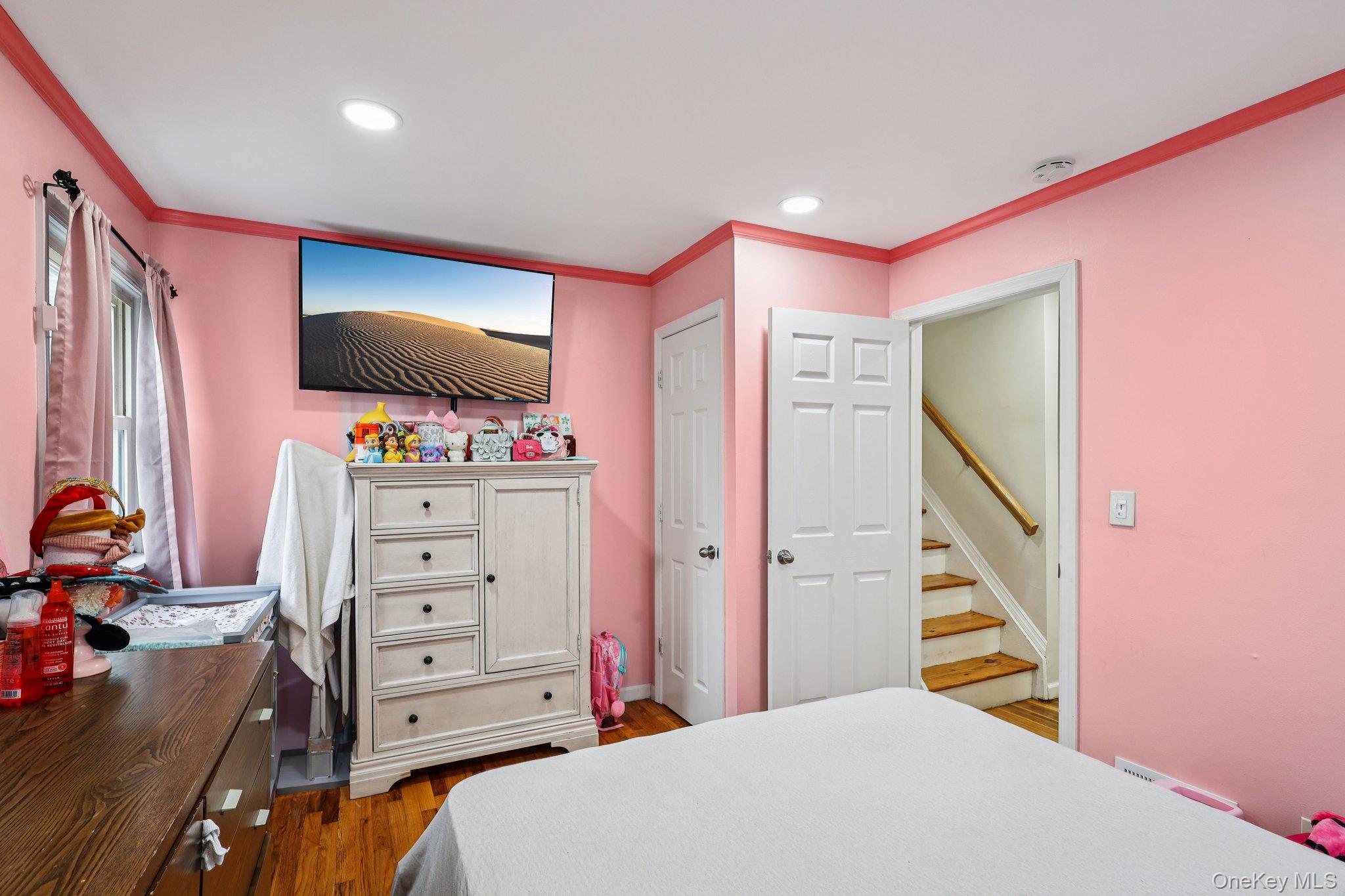 374 Miller Avenue, Freeport, NY 11520