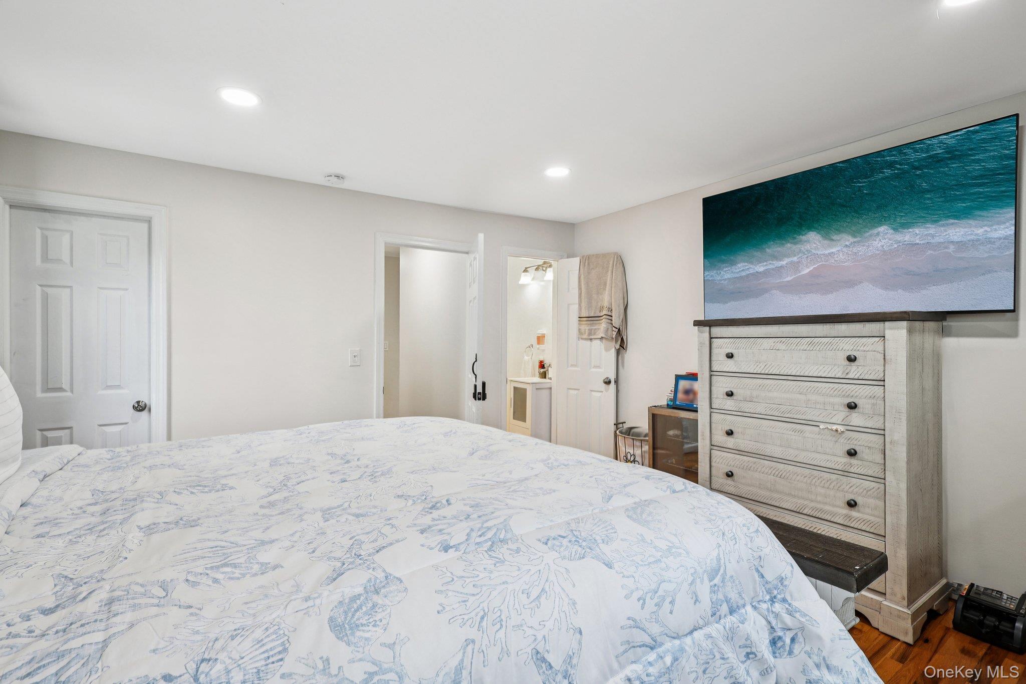 374 Miller Avenue, Freeport, NY 11520