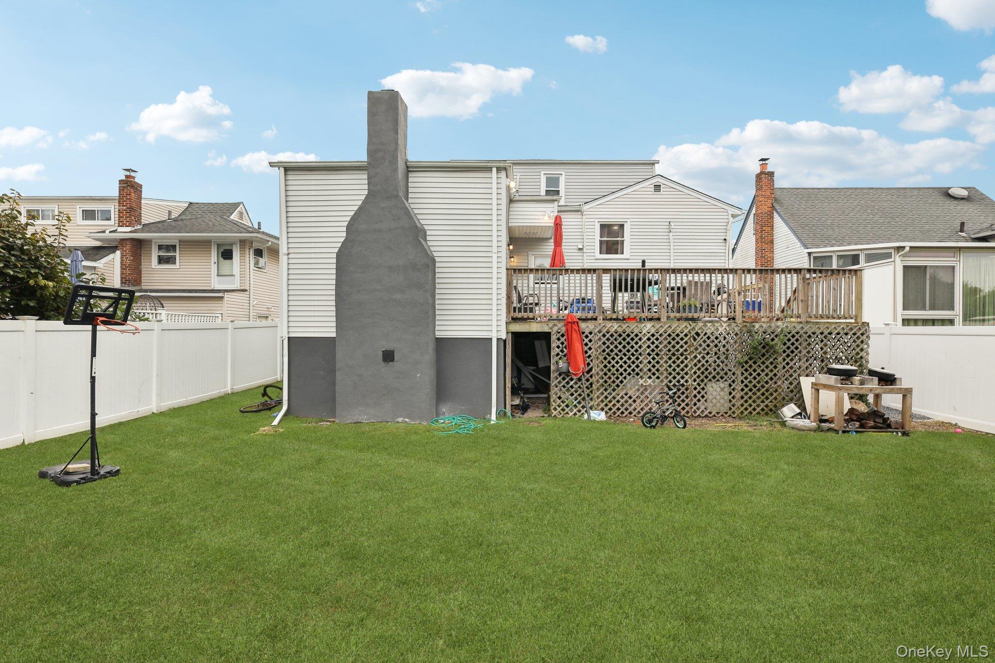 374 Miller Avenue, Freeport, NY 11520