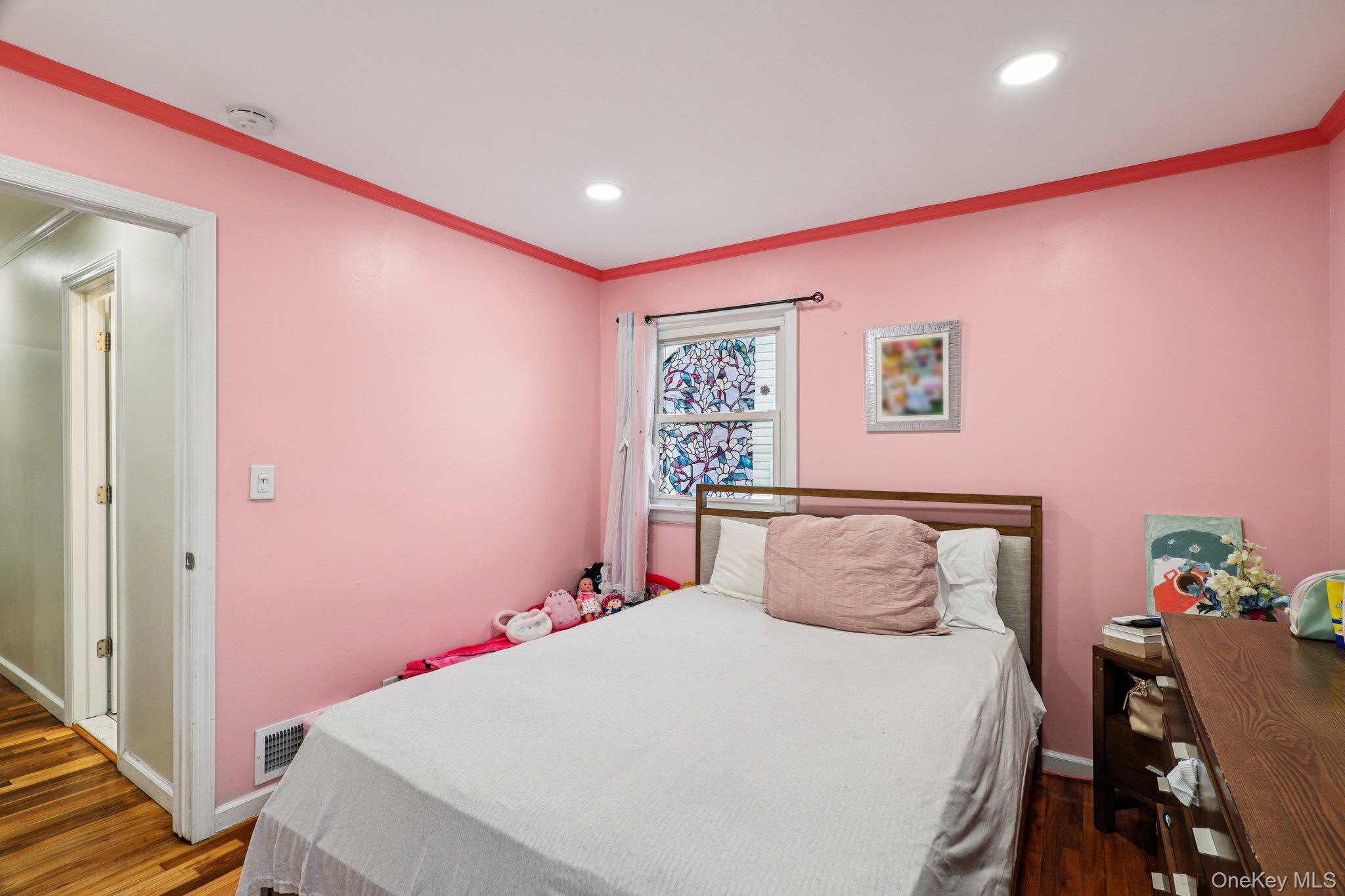 374 Miller Avenue, Freeport, NY 11520