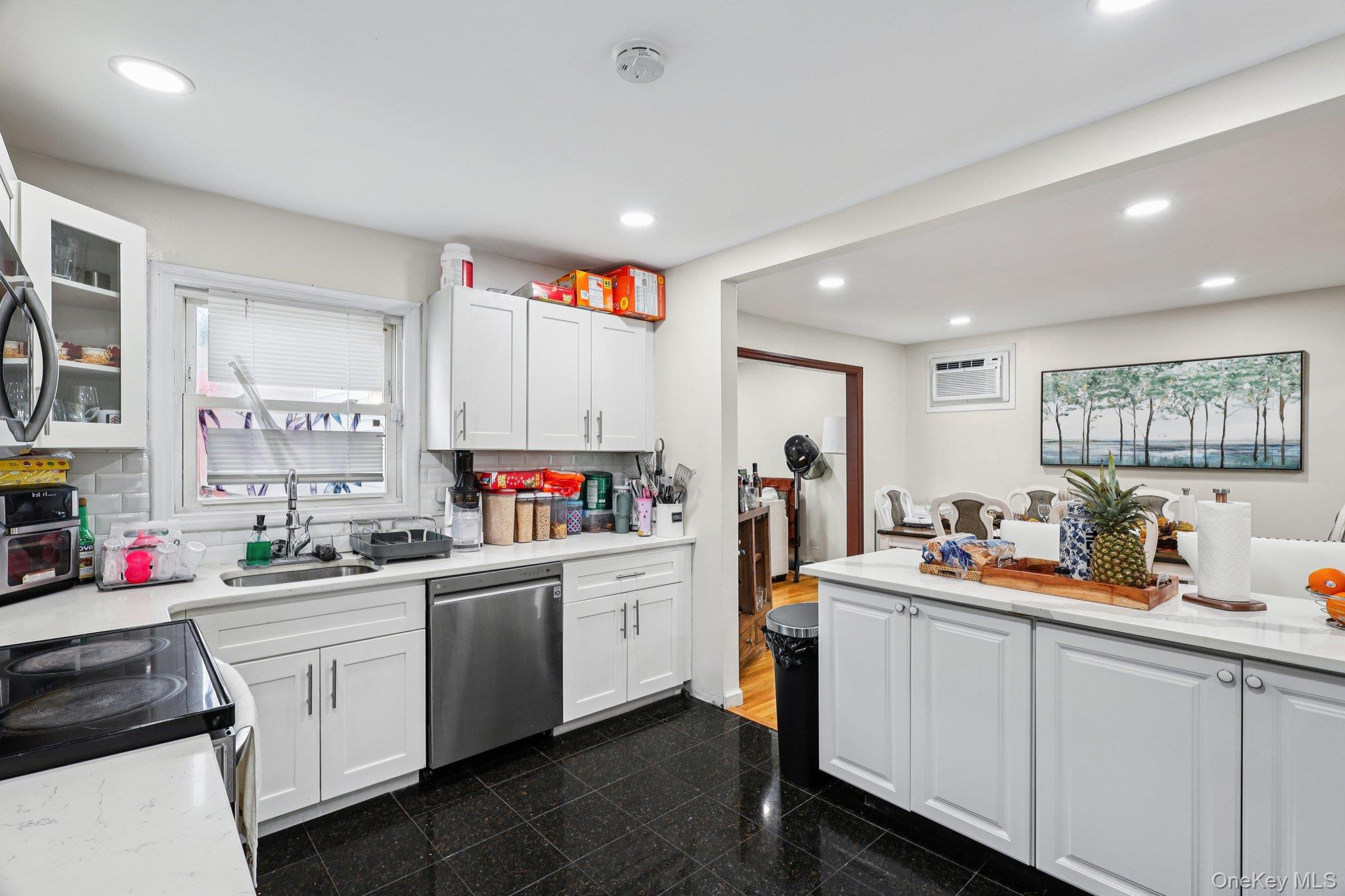 374 Miller Avenue, Freeport, NY 11520