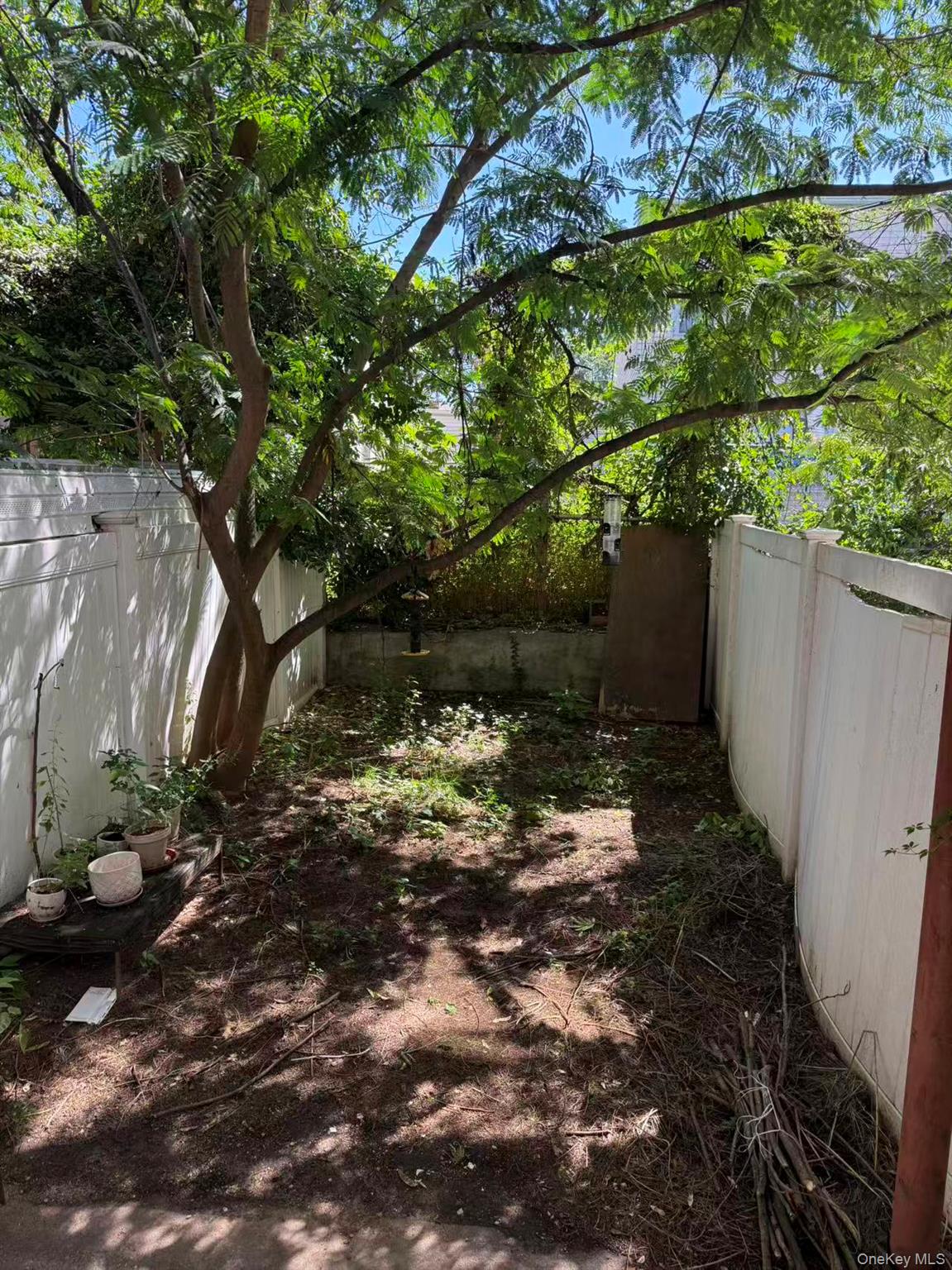 1624 Summerfield Street # 1R,2R,2L, Ridgewood, NY 11385