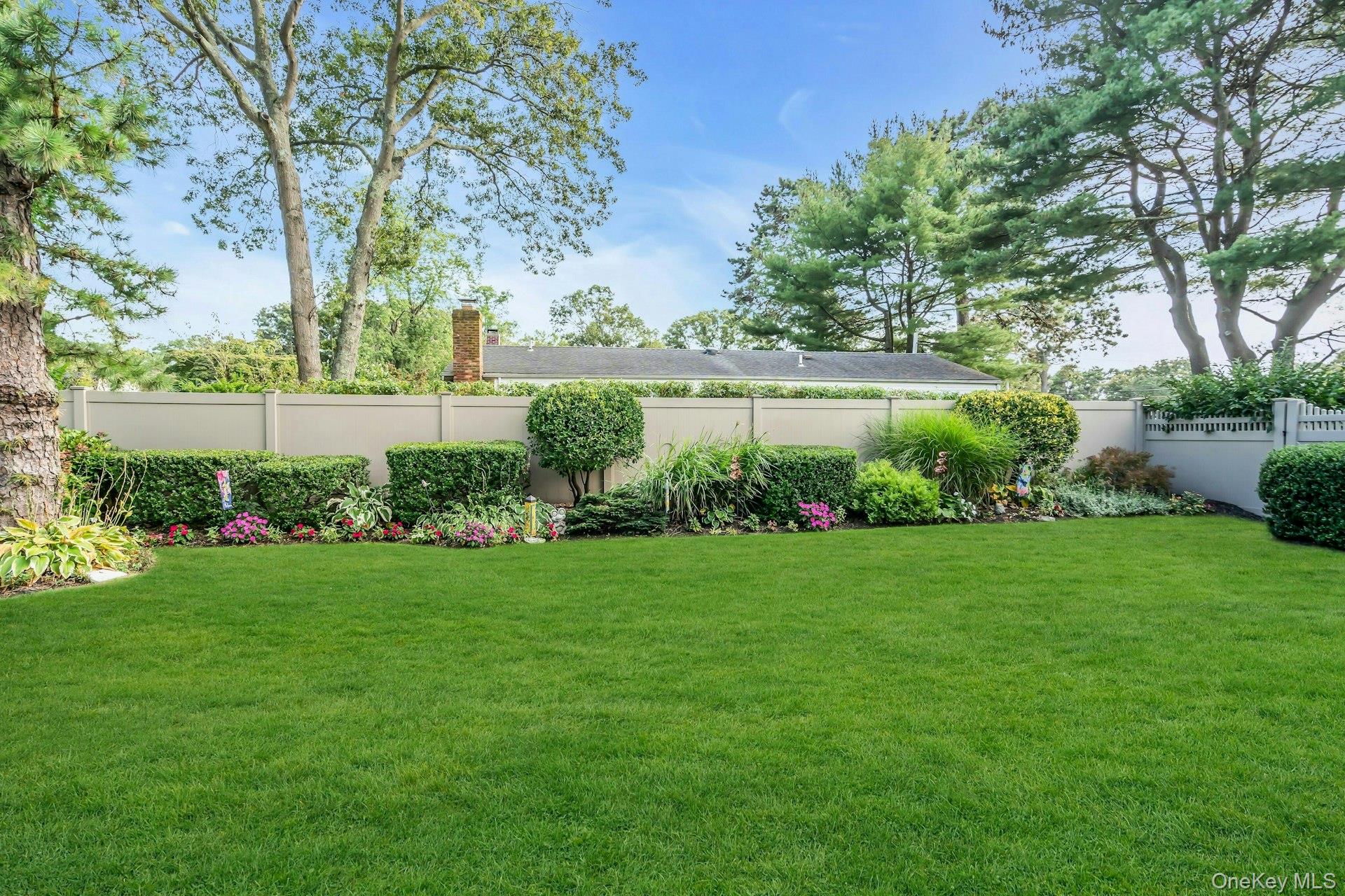 177 N Bicycle Path, Selden, NY 11784