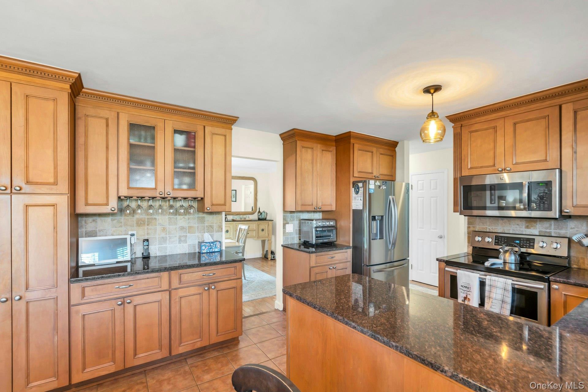 177 N Bicycle Path, Selden, NY 11784