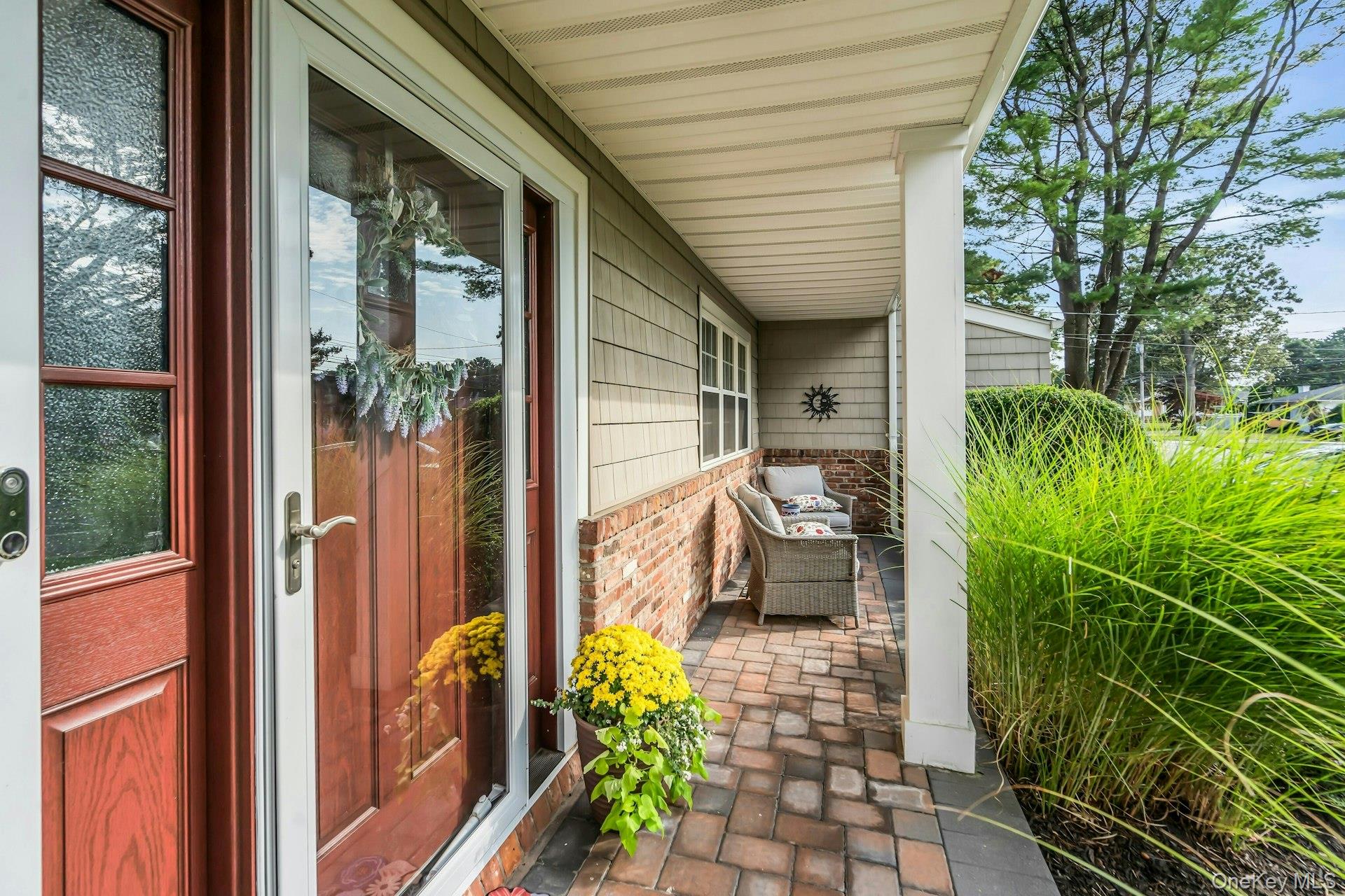 177 N Bicycle Path, Selden, NY 11784