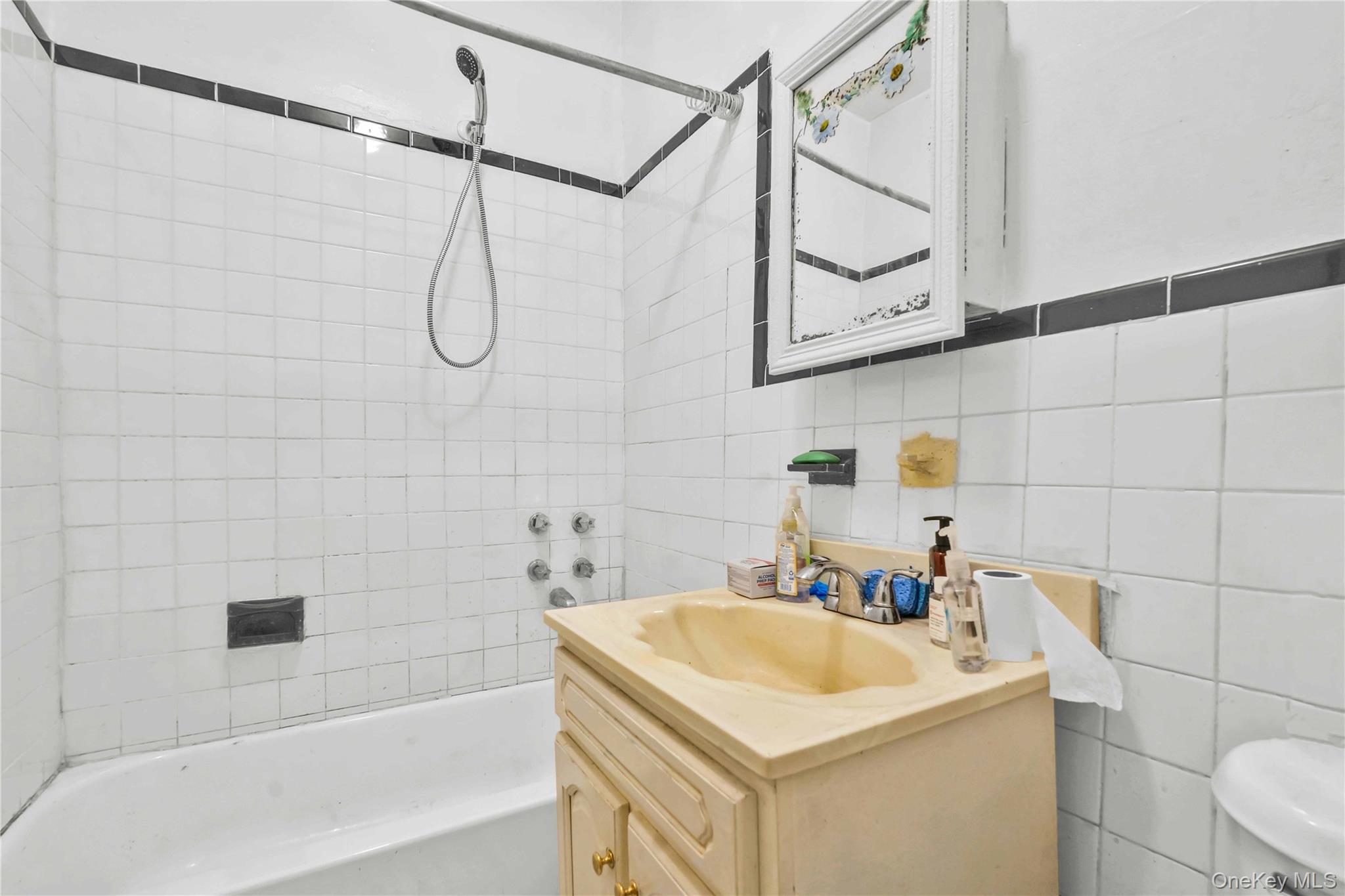 364 E 169 Street, Bronx, NY 10456