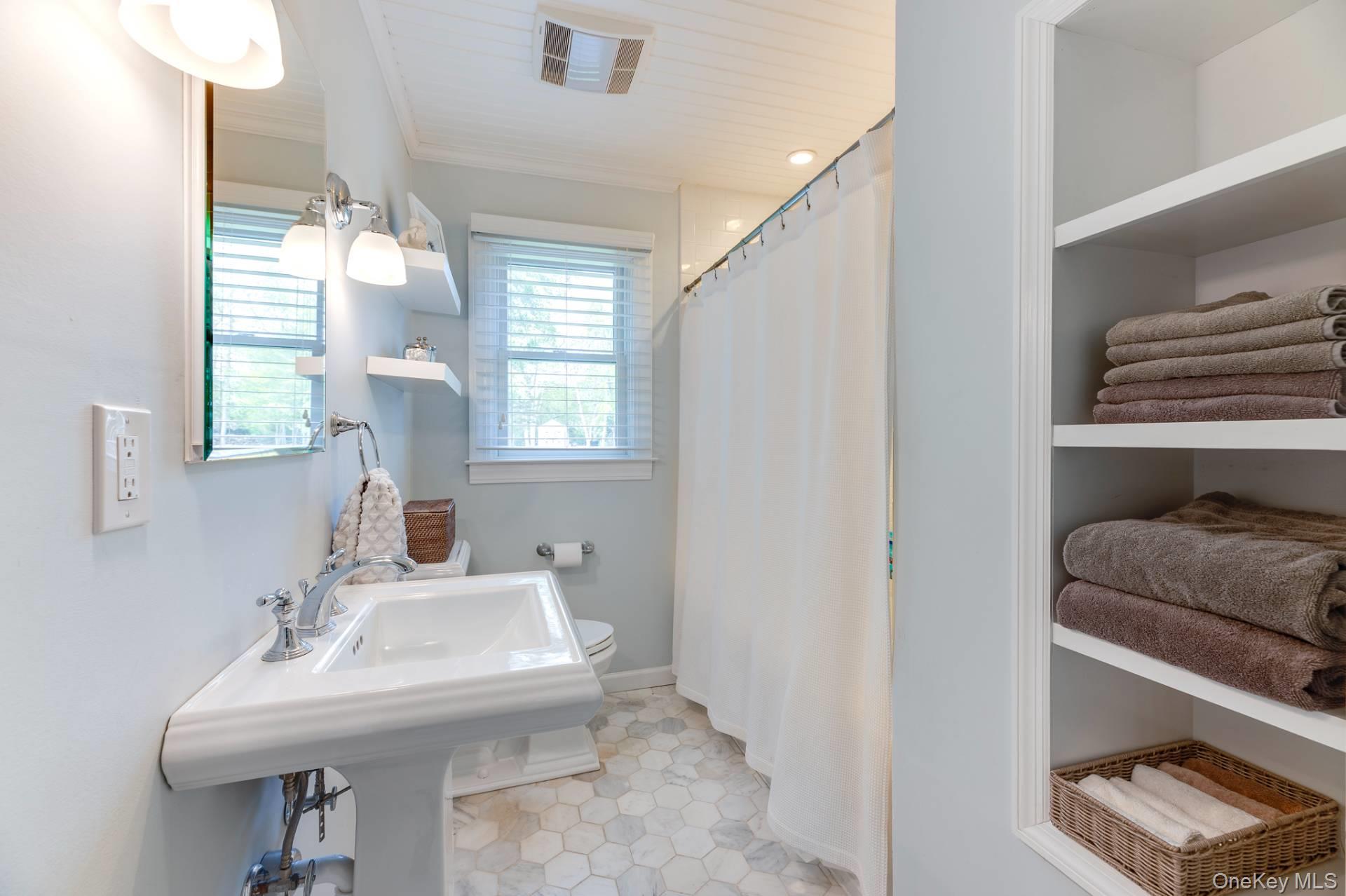 109 Lewis Road, East Quogue, NY 11942