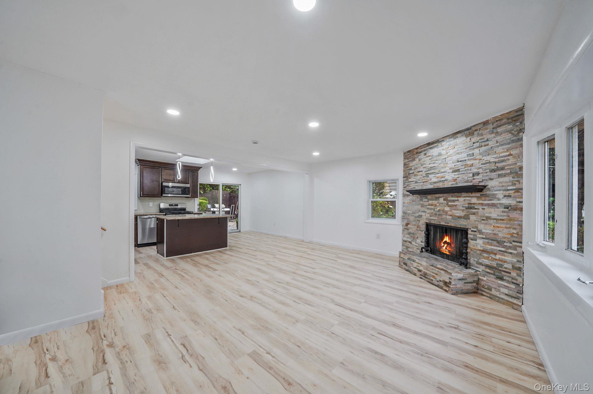 16 Sheridan Avenue, Sloatsburg, NY 10974