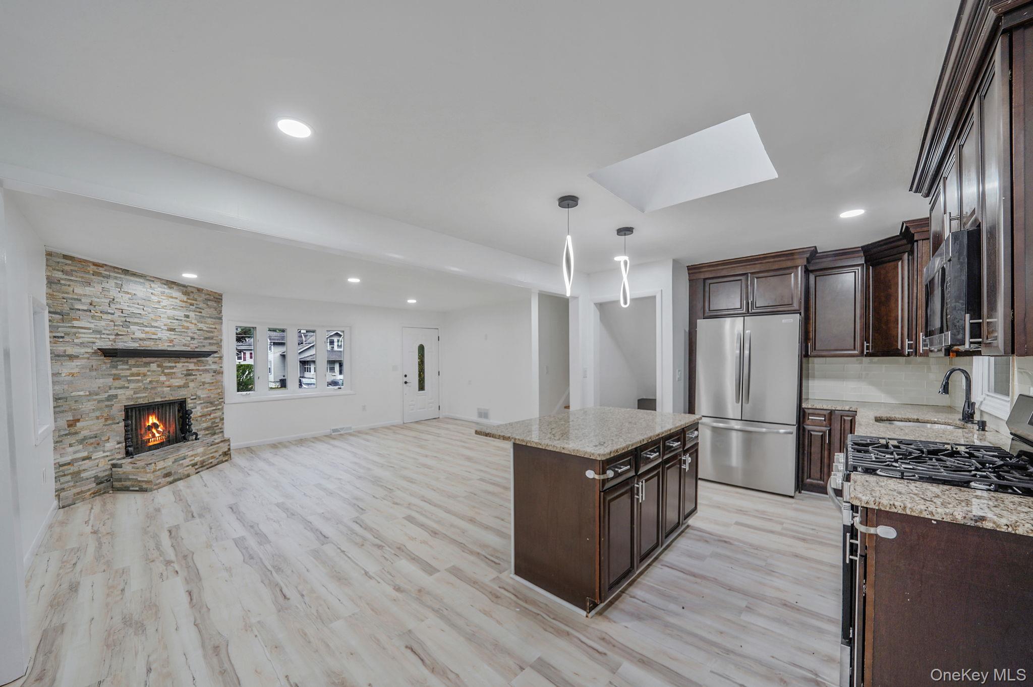 16 Sheridan Avenue, Sloatsburg, NY 10974