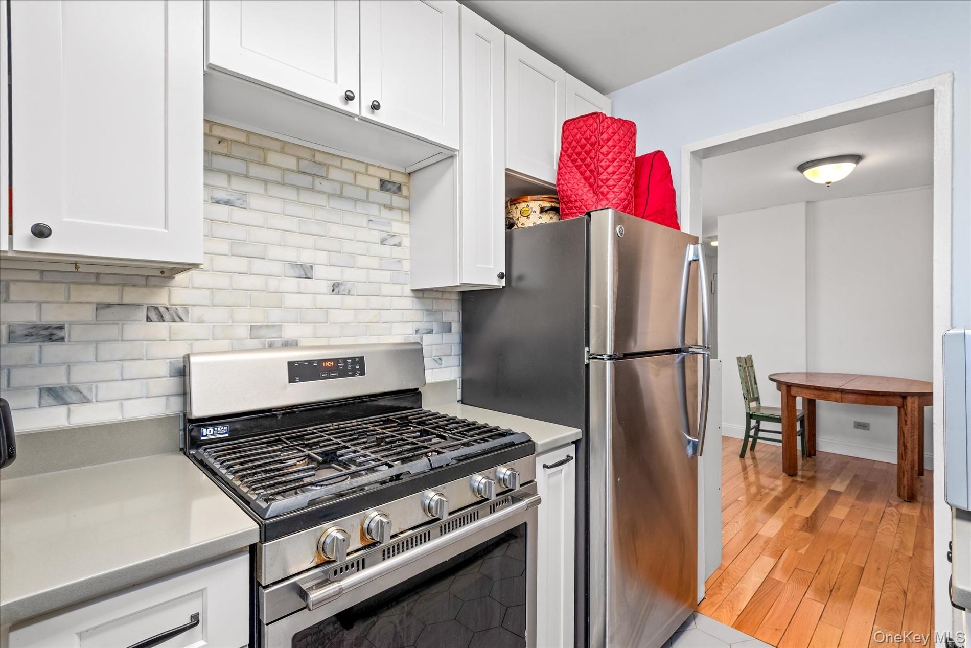 579 West 215 Street # 2F, New York (Manhattan), NY 10034