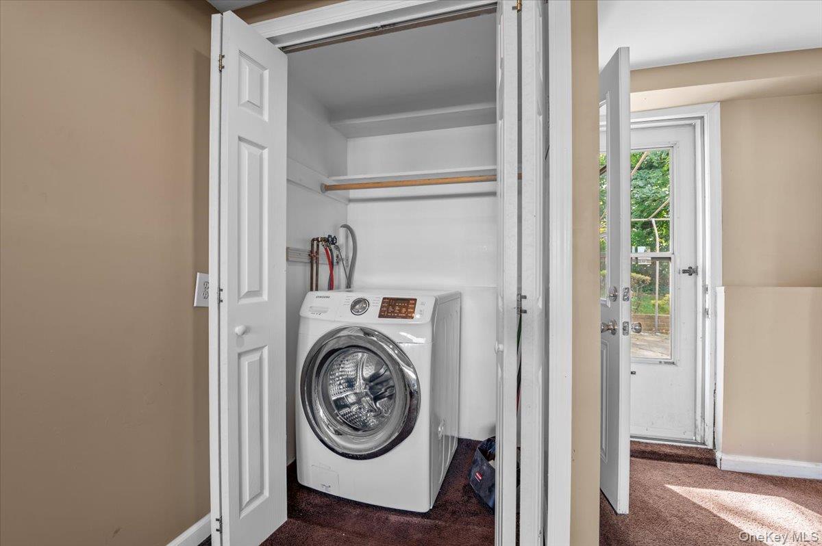 15 Alma Lane, Plainview, NY 11803