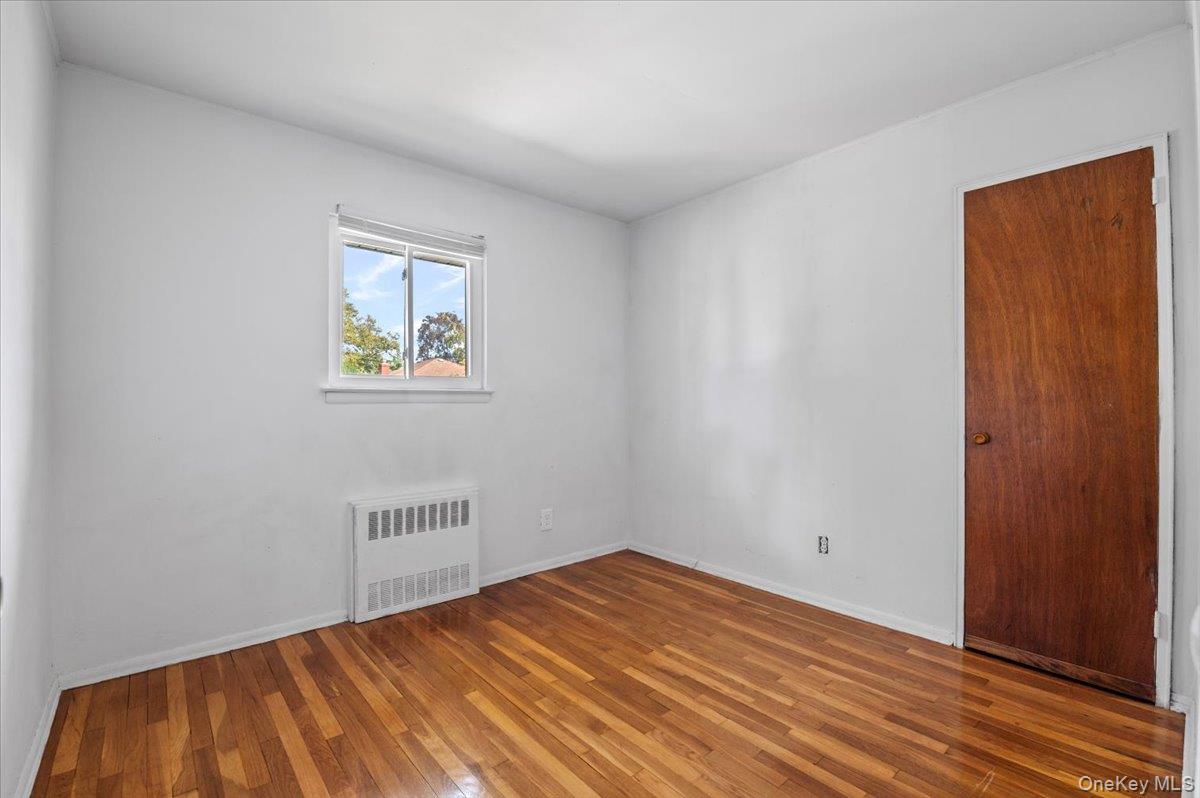 15 Alma Lane, Plainview, NY 11803