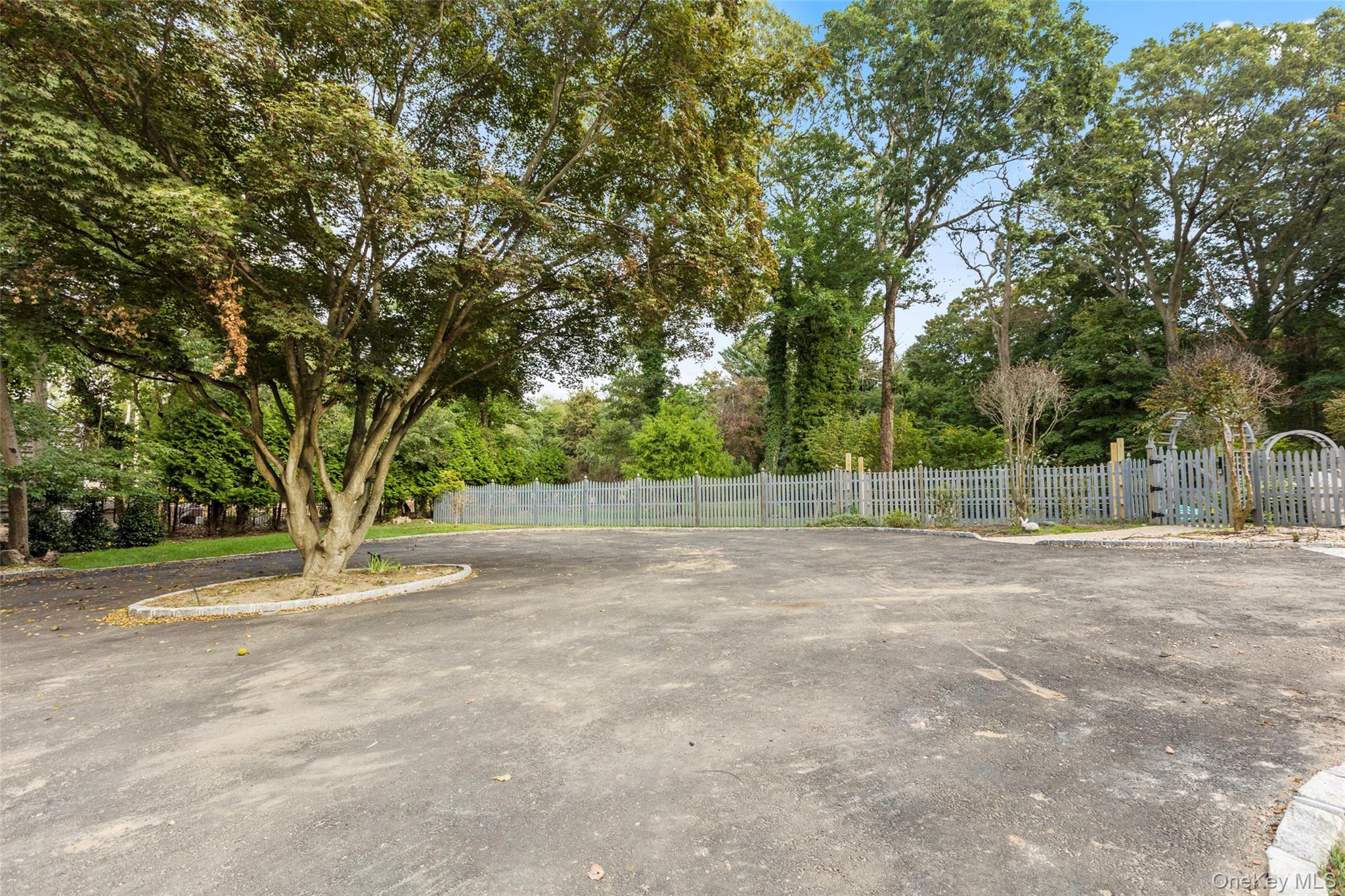 7 Smith Lane, Nissequogue, NY 11780