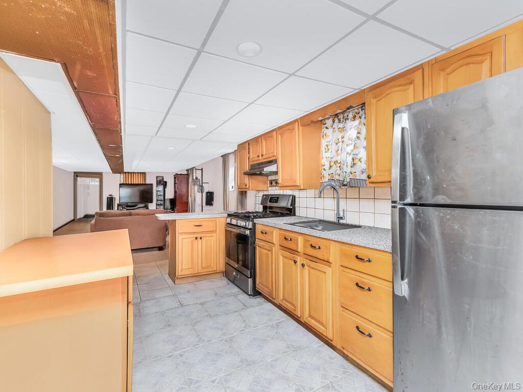 410 Revere Avenue, Bronx, NY 10465