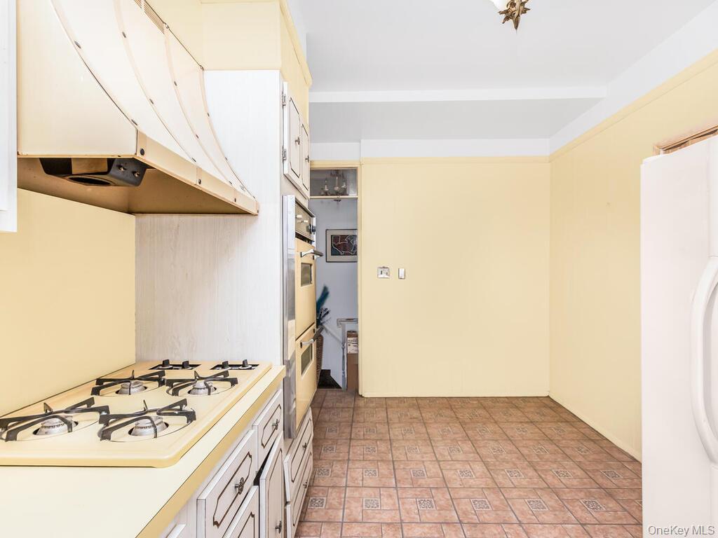 410 Revere Avenue, Bronx, NY 10465