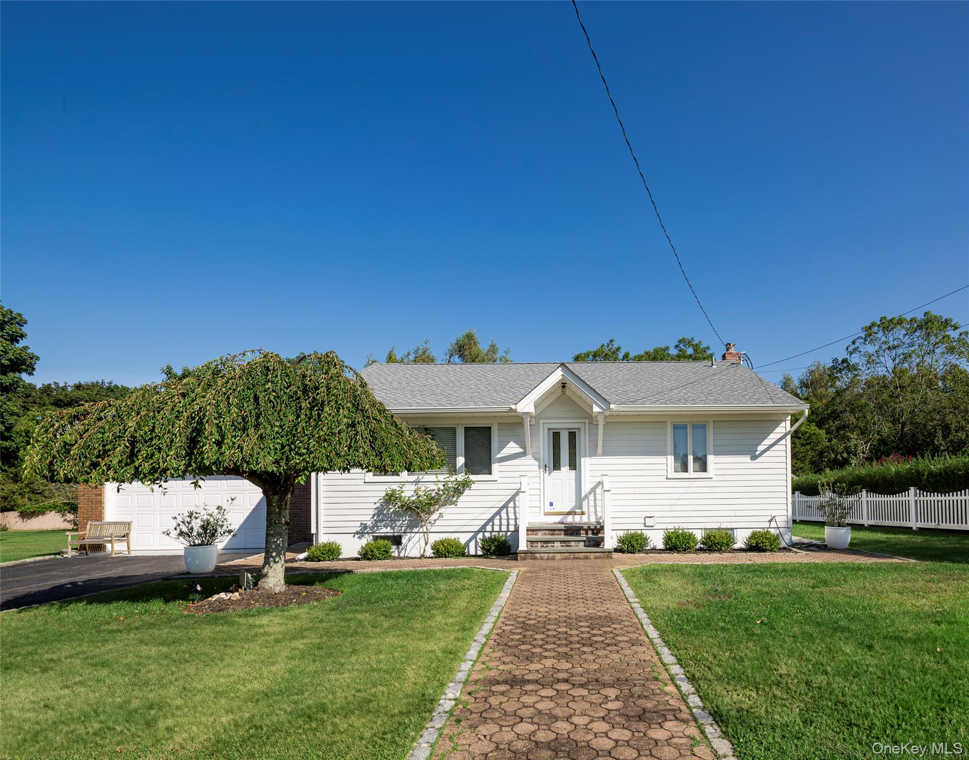 275 Maier, Southold, NY 11971