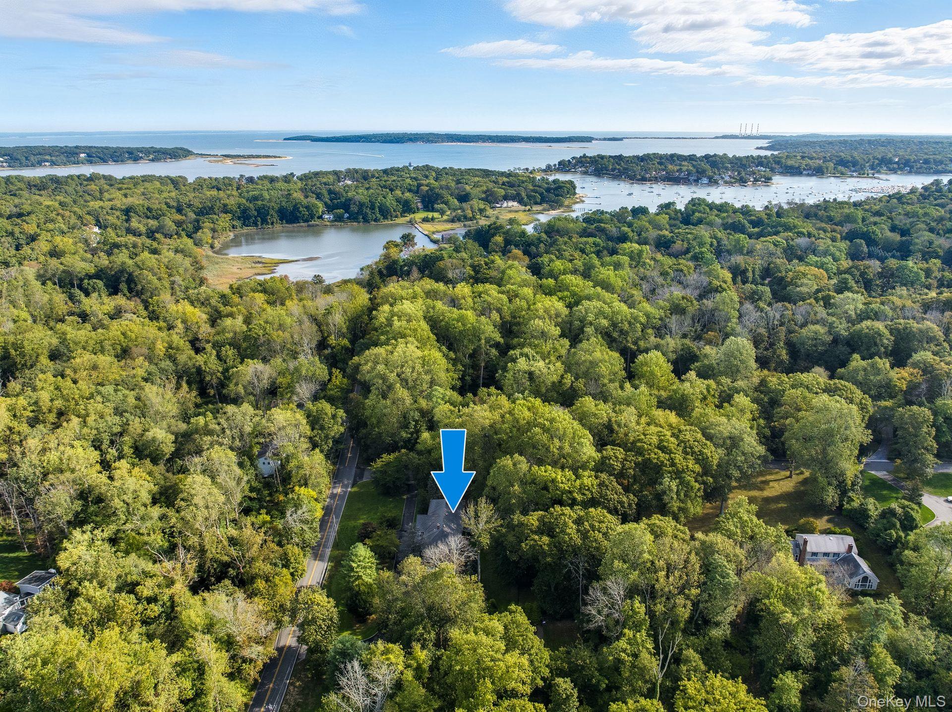 20 Mill Road, Lloyd Harbor, NY 11743