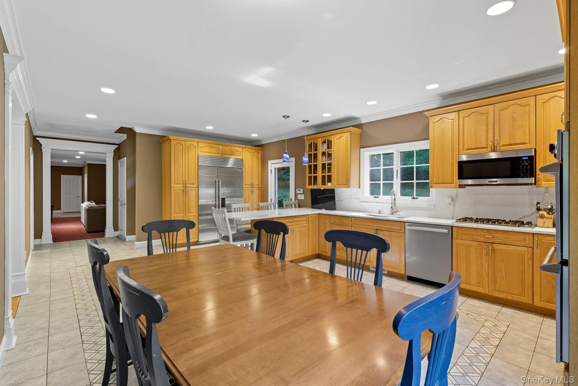 20 Mill Road, Lloyd Harbor, NY 11743