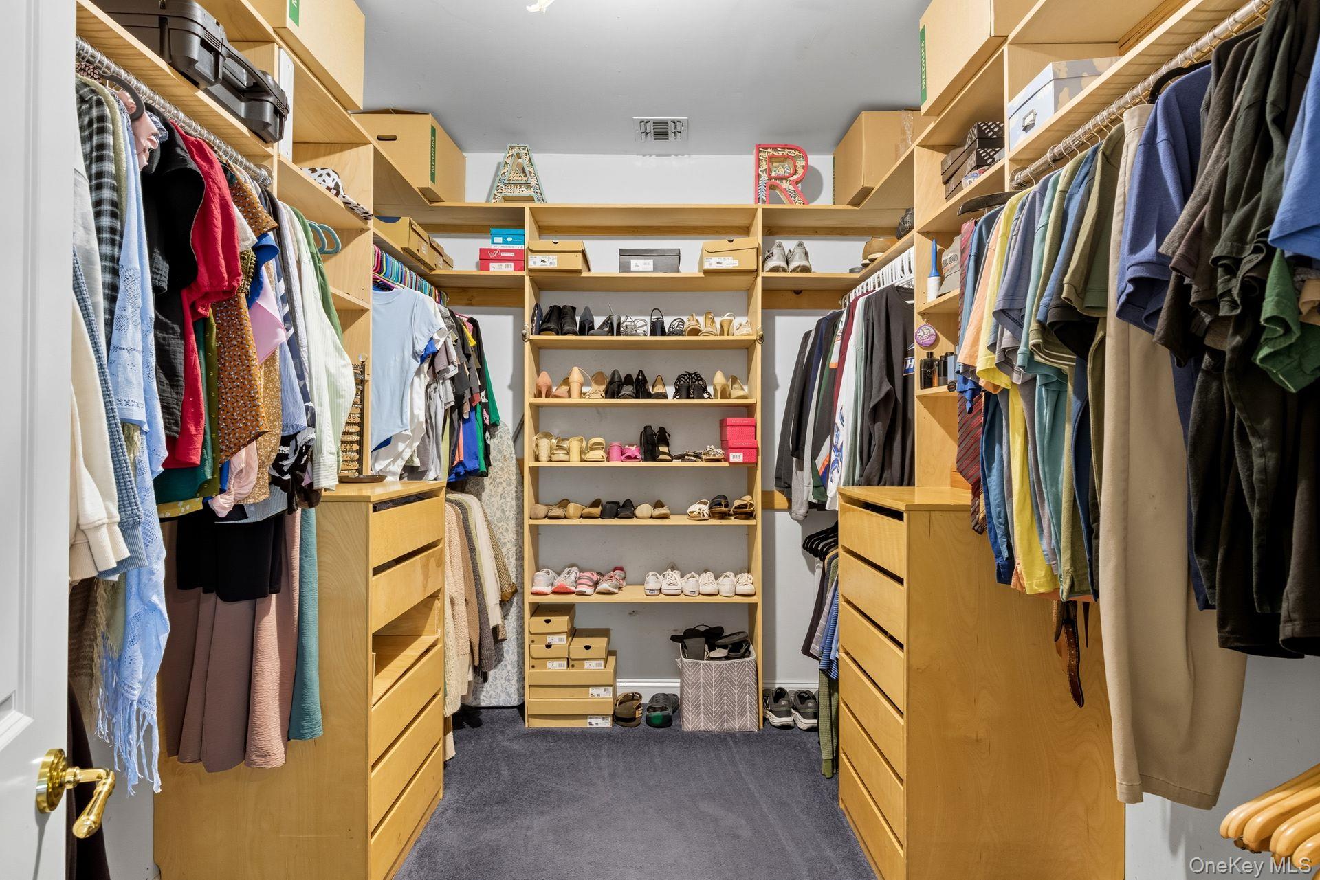 20 Mill Road, Lloyd Harbor, NY 11743