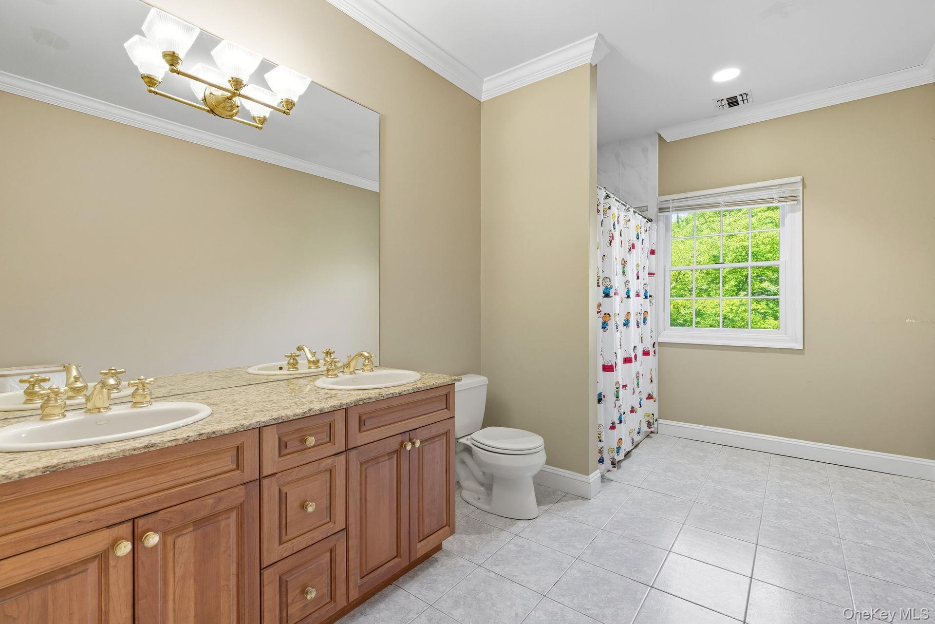 20 Mill Road, Lloyd Harbor, NY 11743