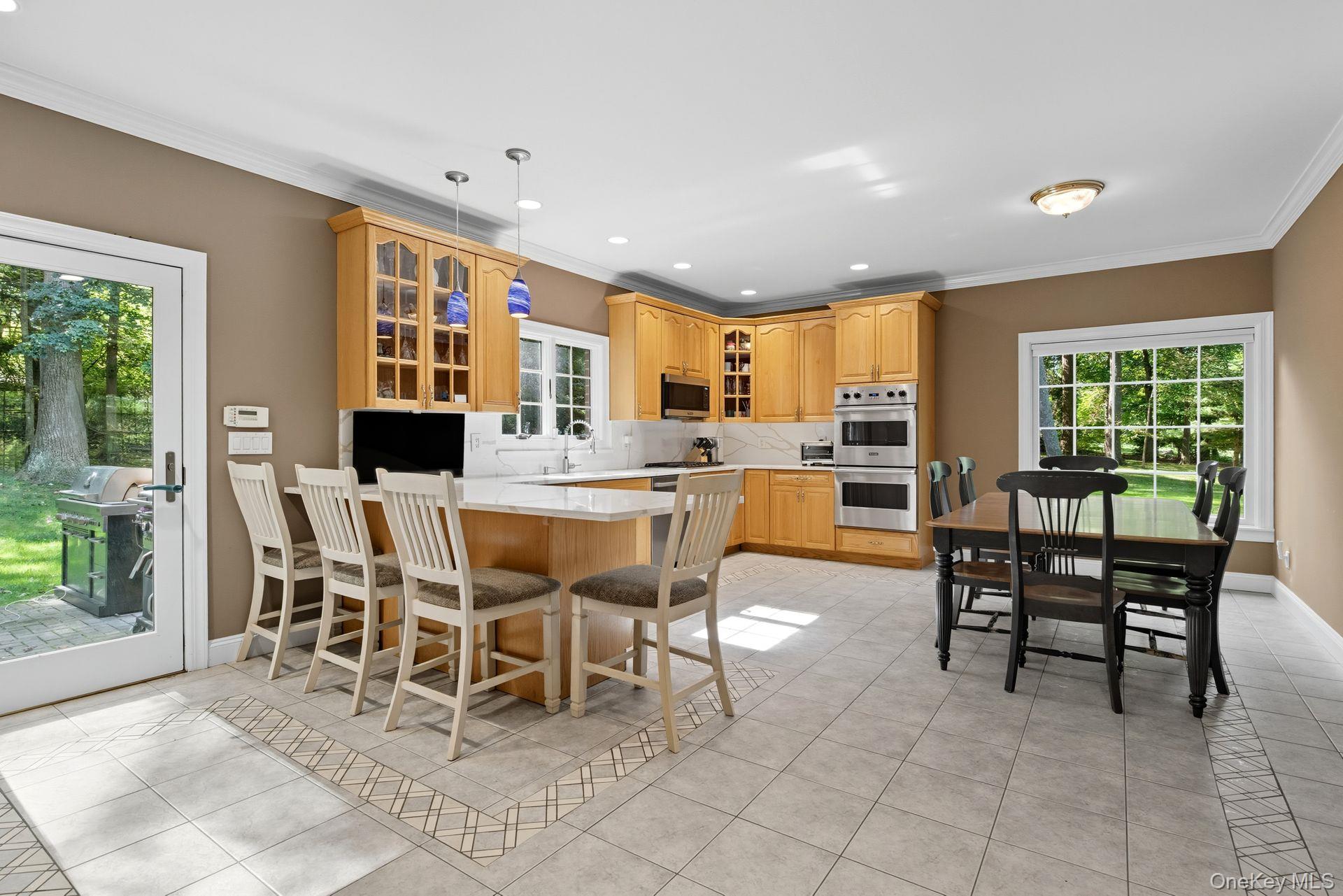 20 Mill Road, Lloyd Harbor, NY 11743