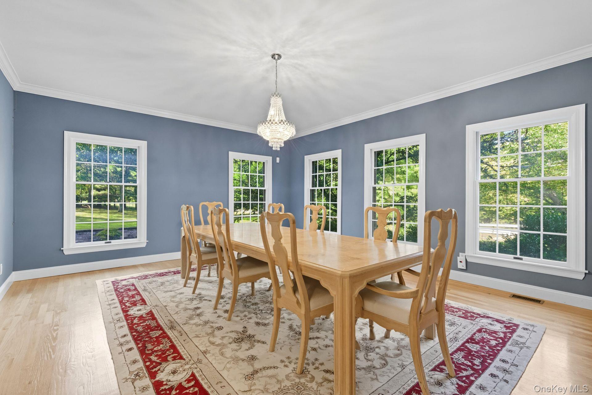 20 Mill Road, Lloyd Harbor, NY 11743