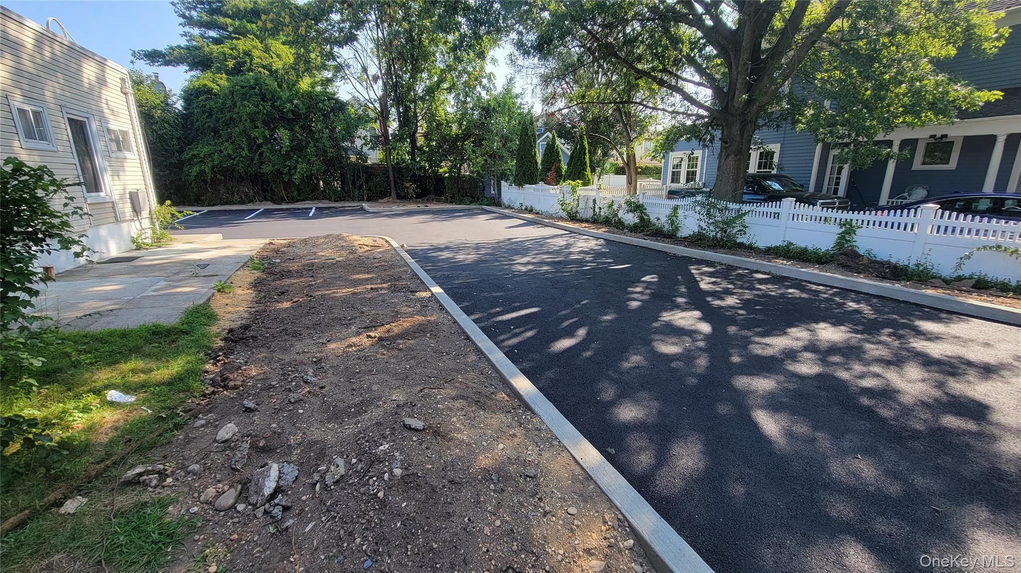 83 Kraemer Street, Hicksville, NY 11801