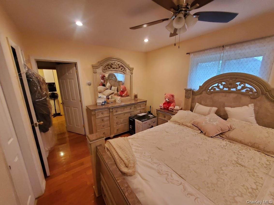 83 Kraemer Street, Hicksville, NY 11801