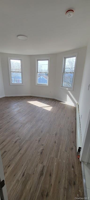 83 Kraemer Street, Hicksville, NY 11801