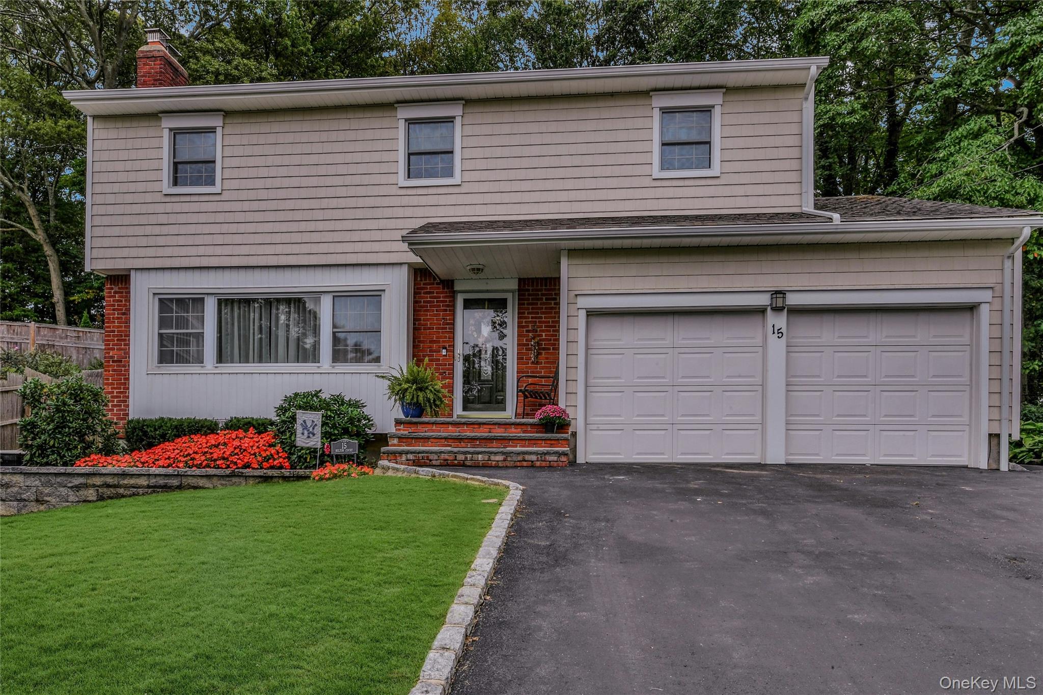 15 Hilton, Huntington, NY 11743