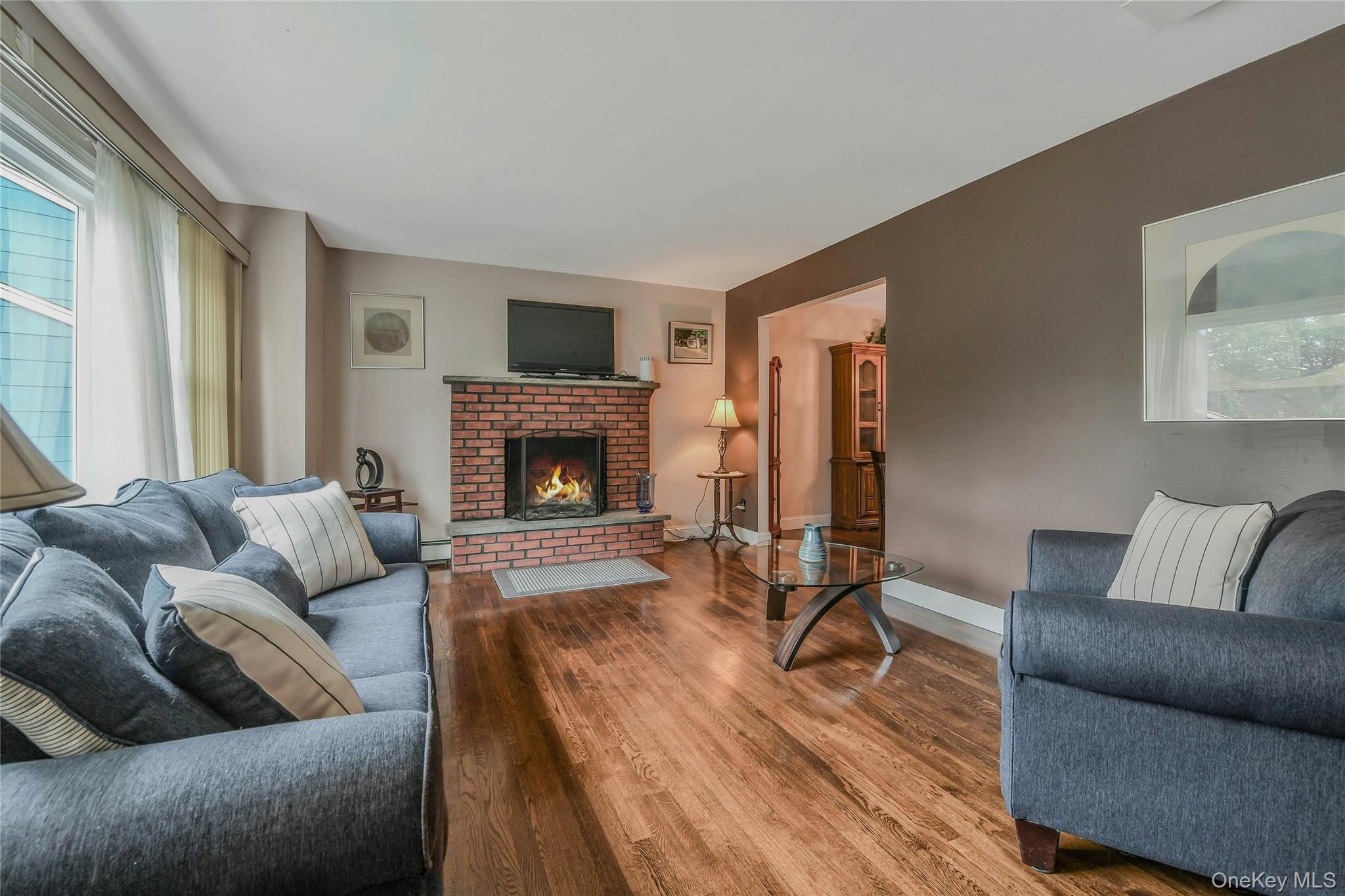 15 Hilton, Huntington, NY 11743