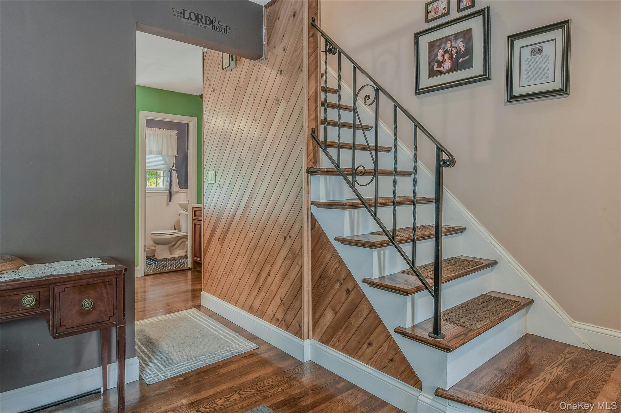 15 Hilton, Huntington, NY 11743