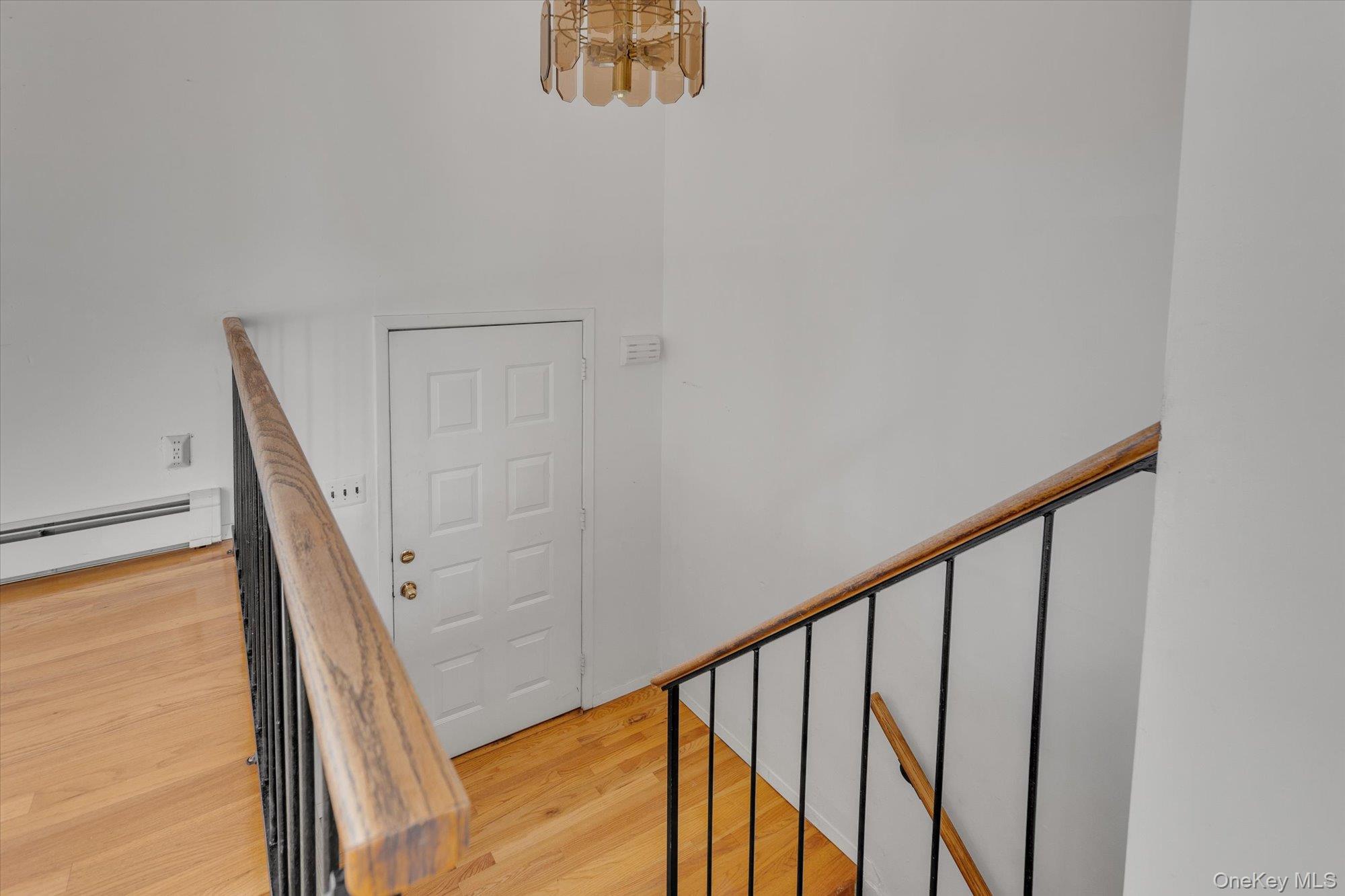 282 N Oak Street, Massapequa, NY 11758