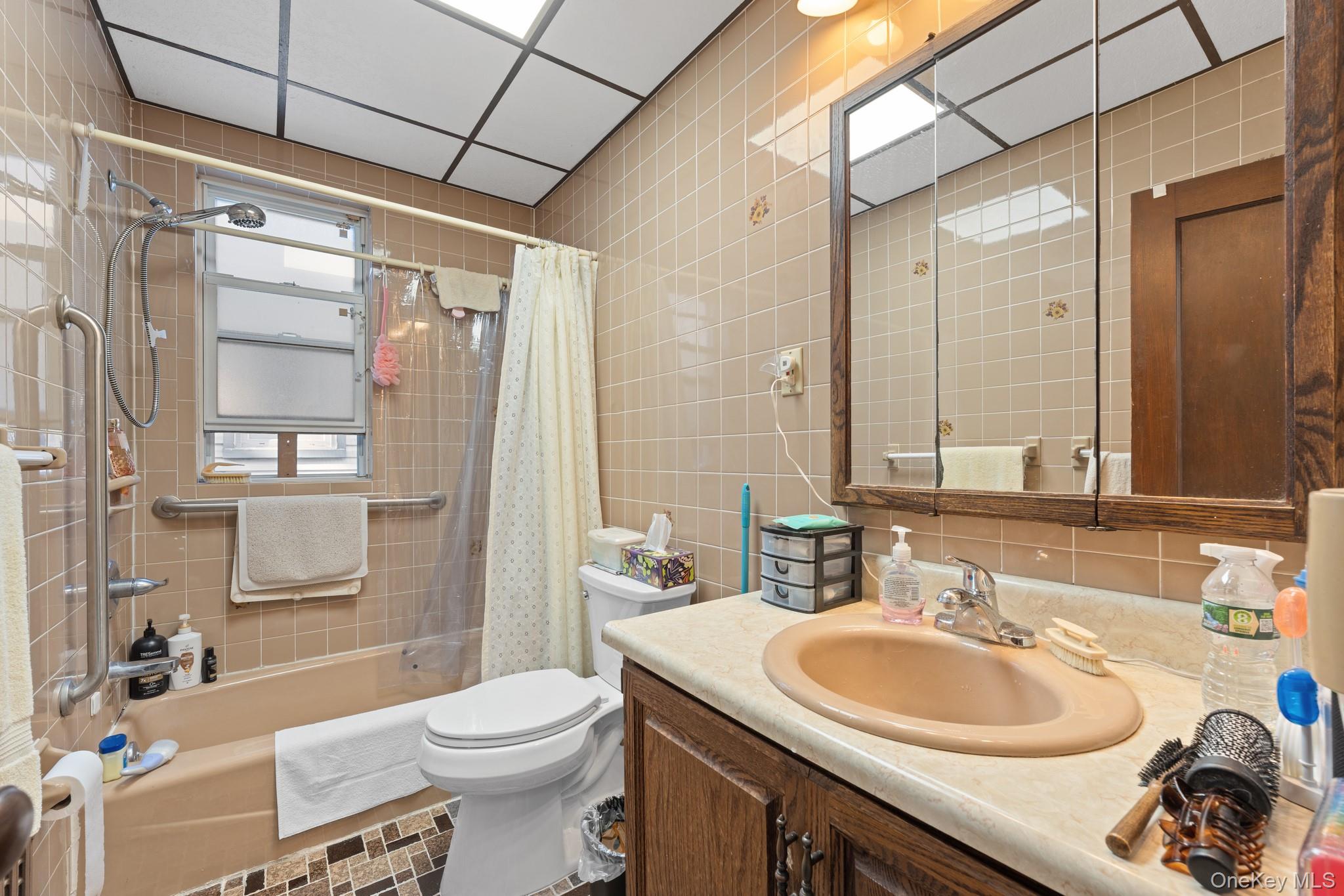 77-61 79th Place, Glendale, NY 11385