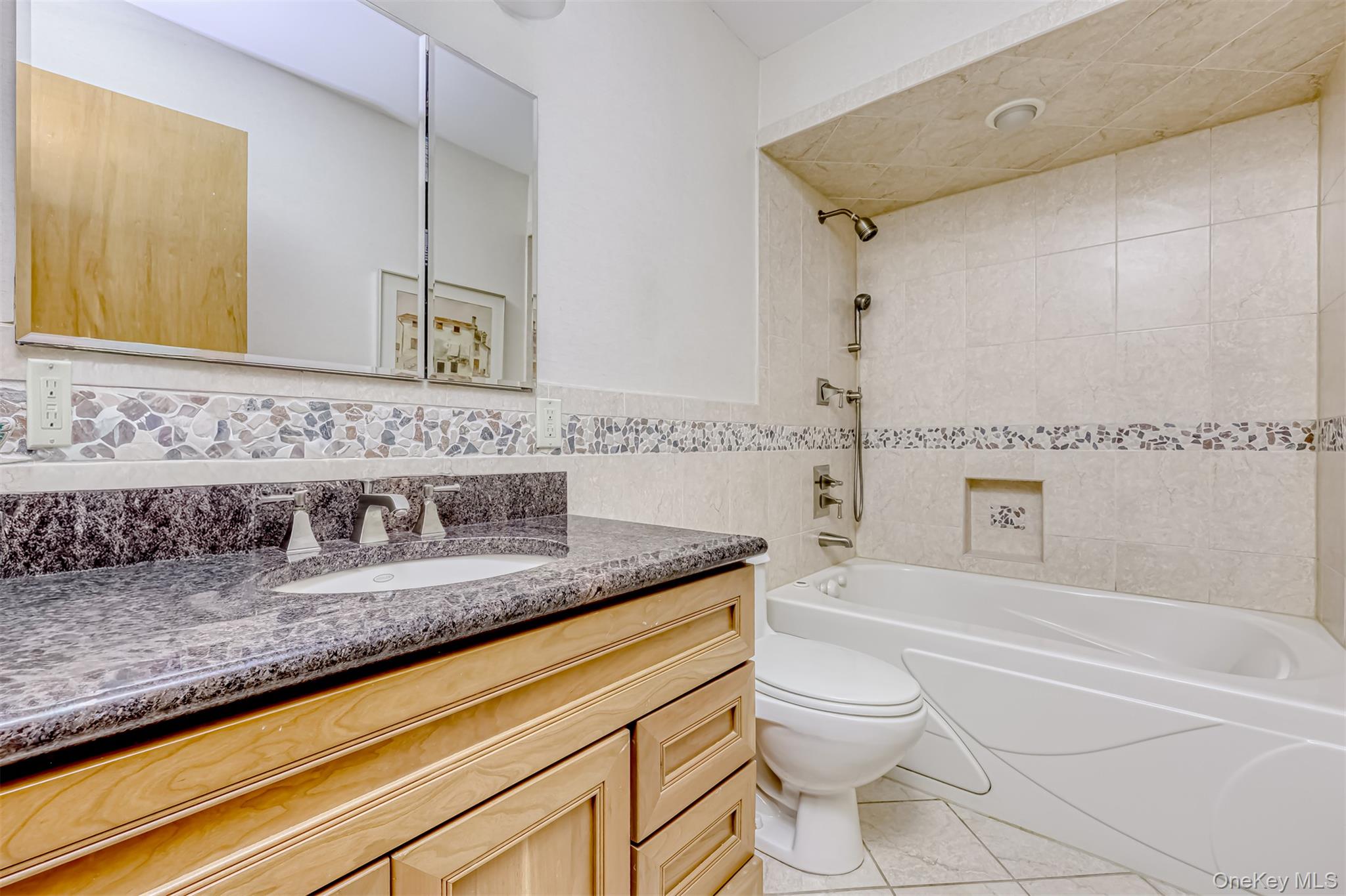 19 Mary Beth Drive, Suffern, NY 10901