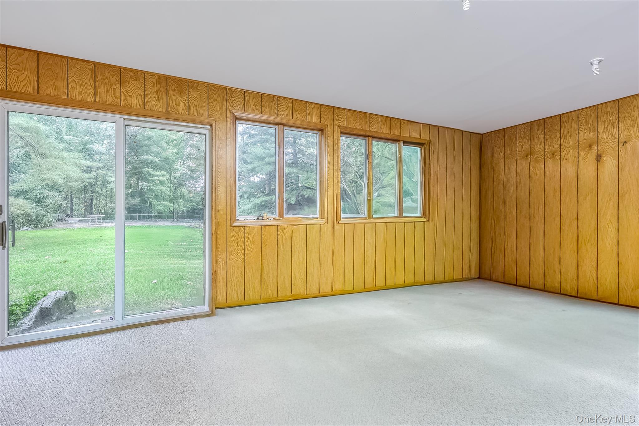 19 Mary Beth Drive, Suffern, NY 10901