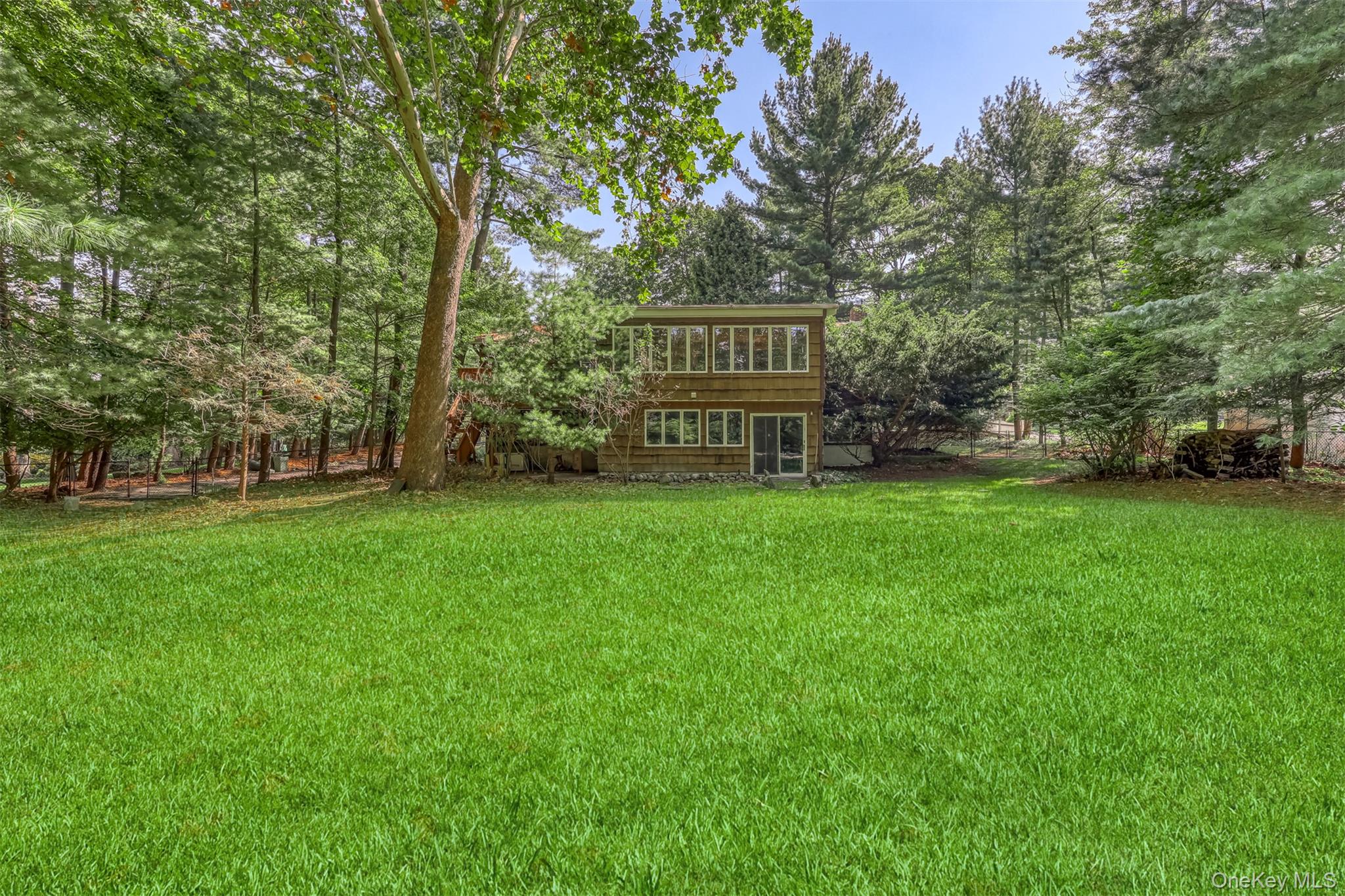 19 Mary Beth Drive, Suffern, NY 10901