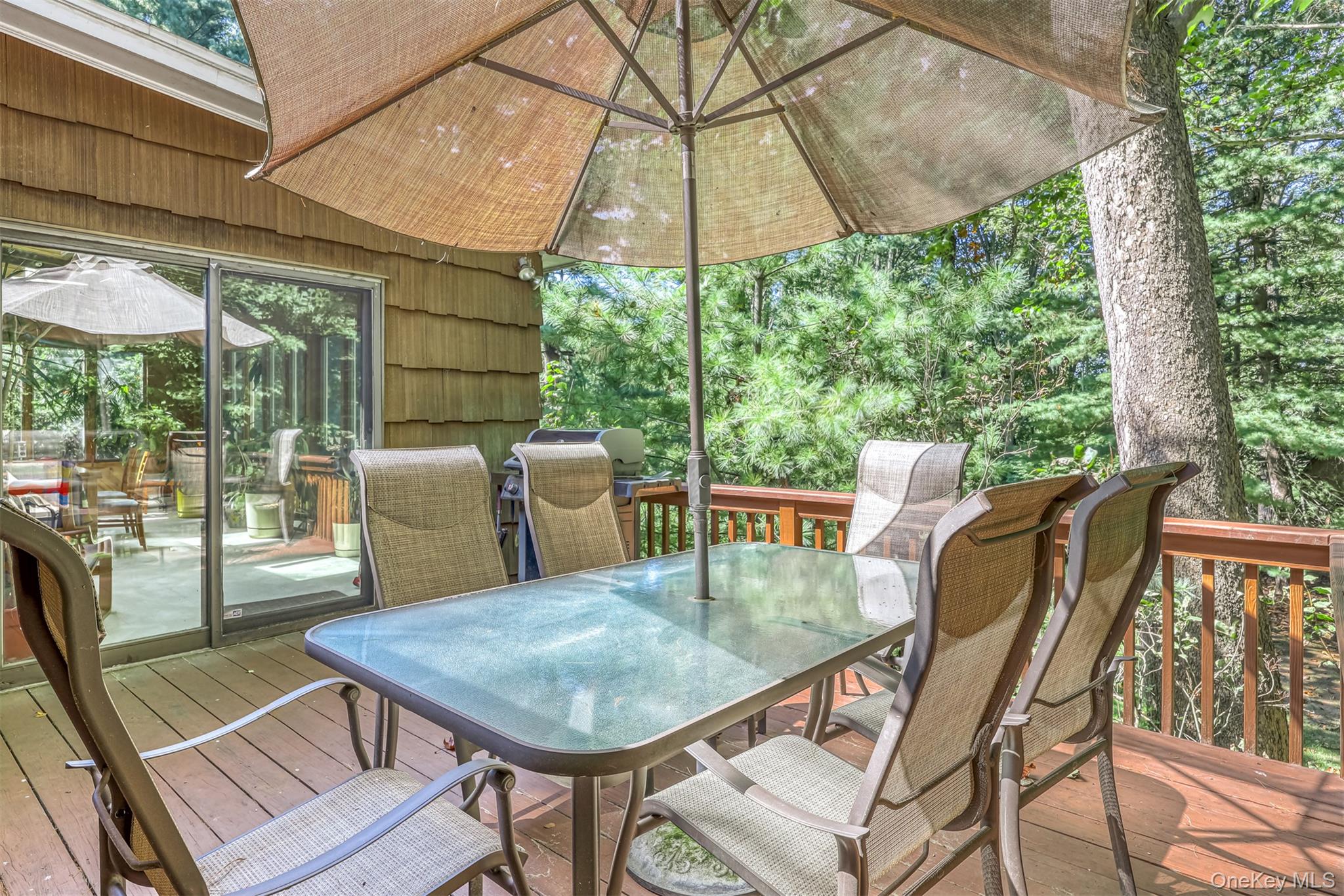 19 Mary Beth Drive, Suffern, NY 10901