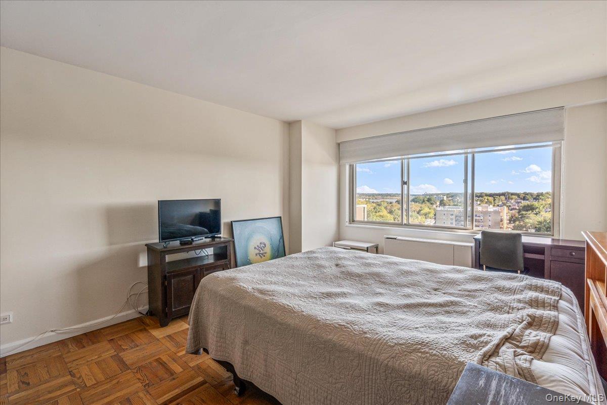 18-15 215th Street # 9R, Bayside, NY 11360