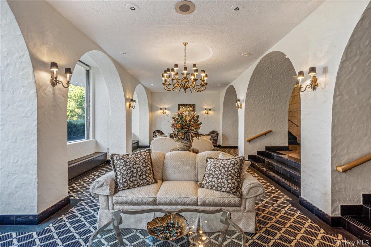 18-15 215th Street # 9R, Bayside, NY 11360