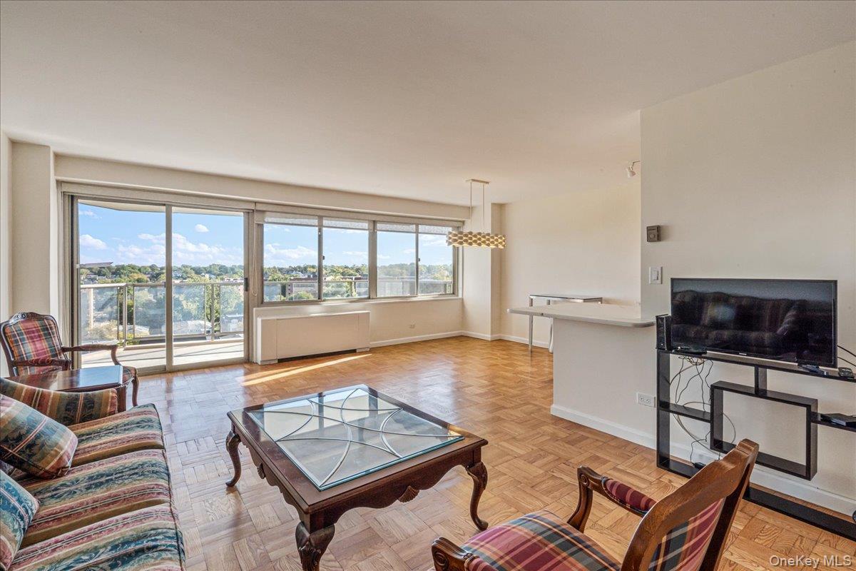 18-15 215th Street # 9R, Bayside, NY 11360