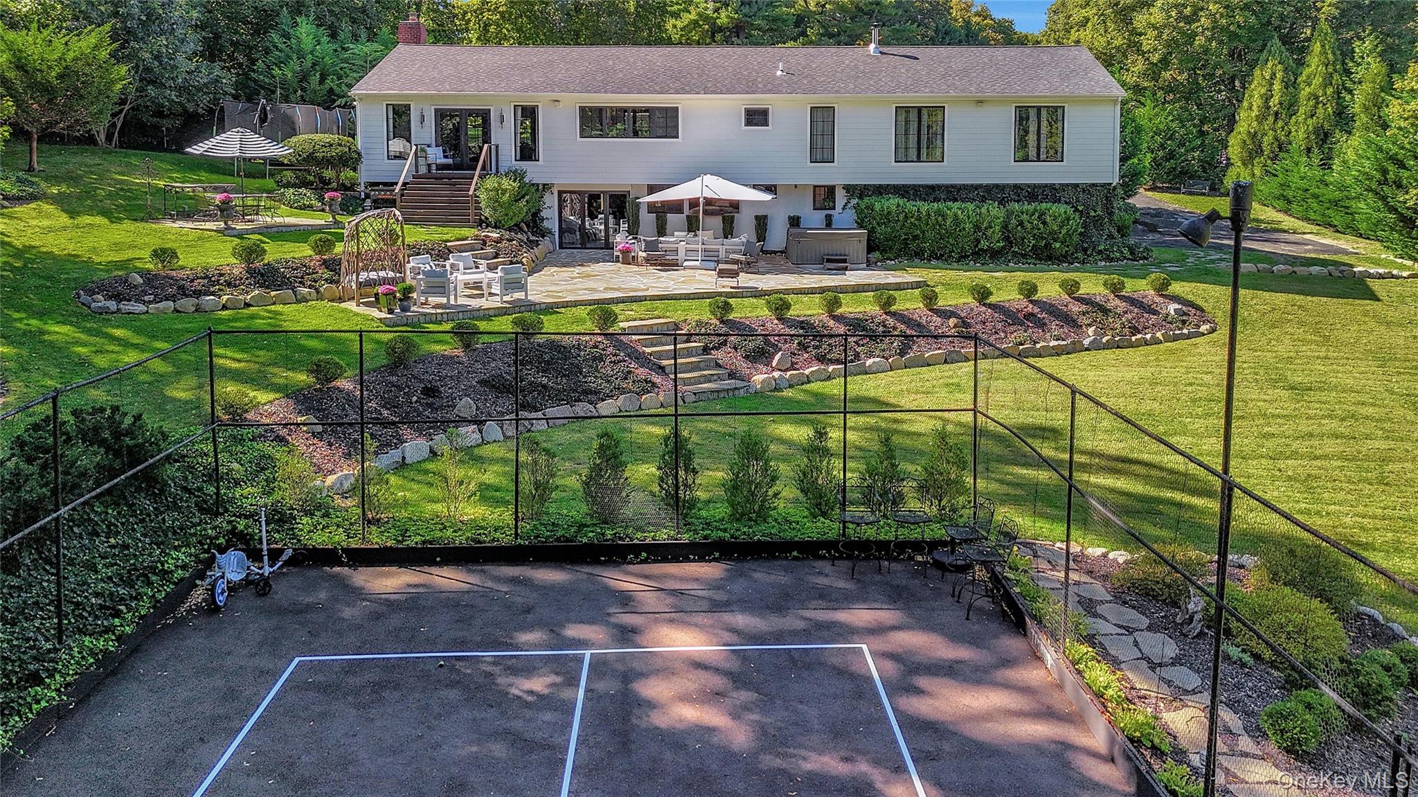 262 Huntington Bay Road, Huntington Bay, NY 11743