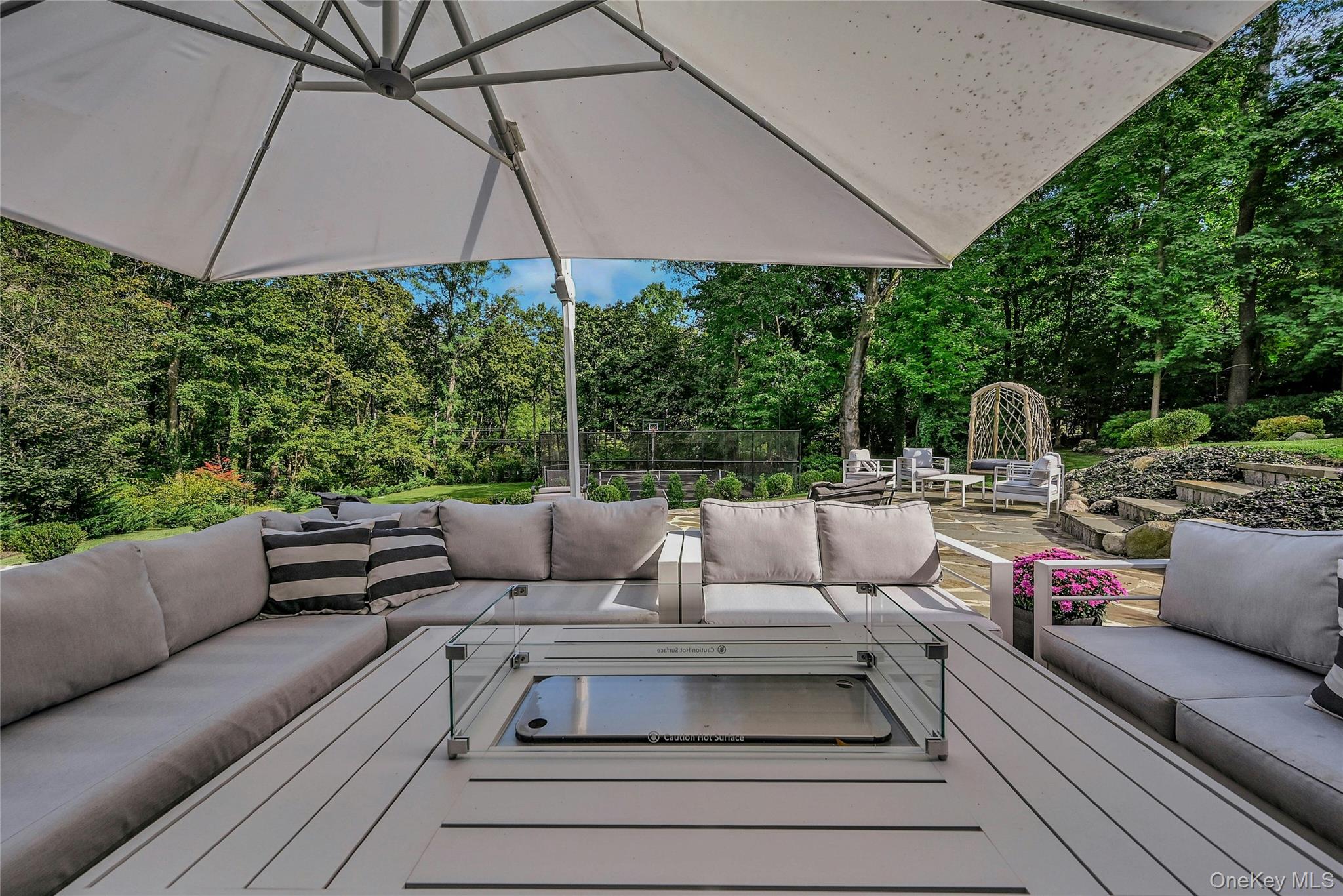 262 Huntington Bay Road, Huntington Bay, NY 11743