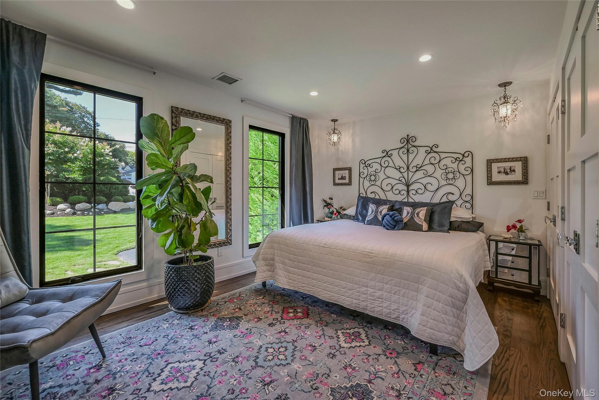 262 Huntington Bay Road, Huntington Bay, NY 11743